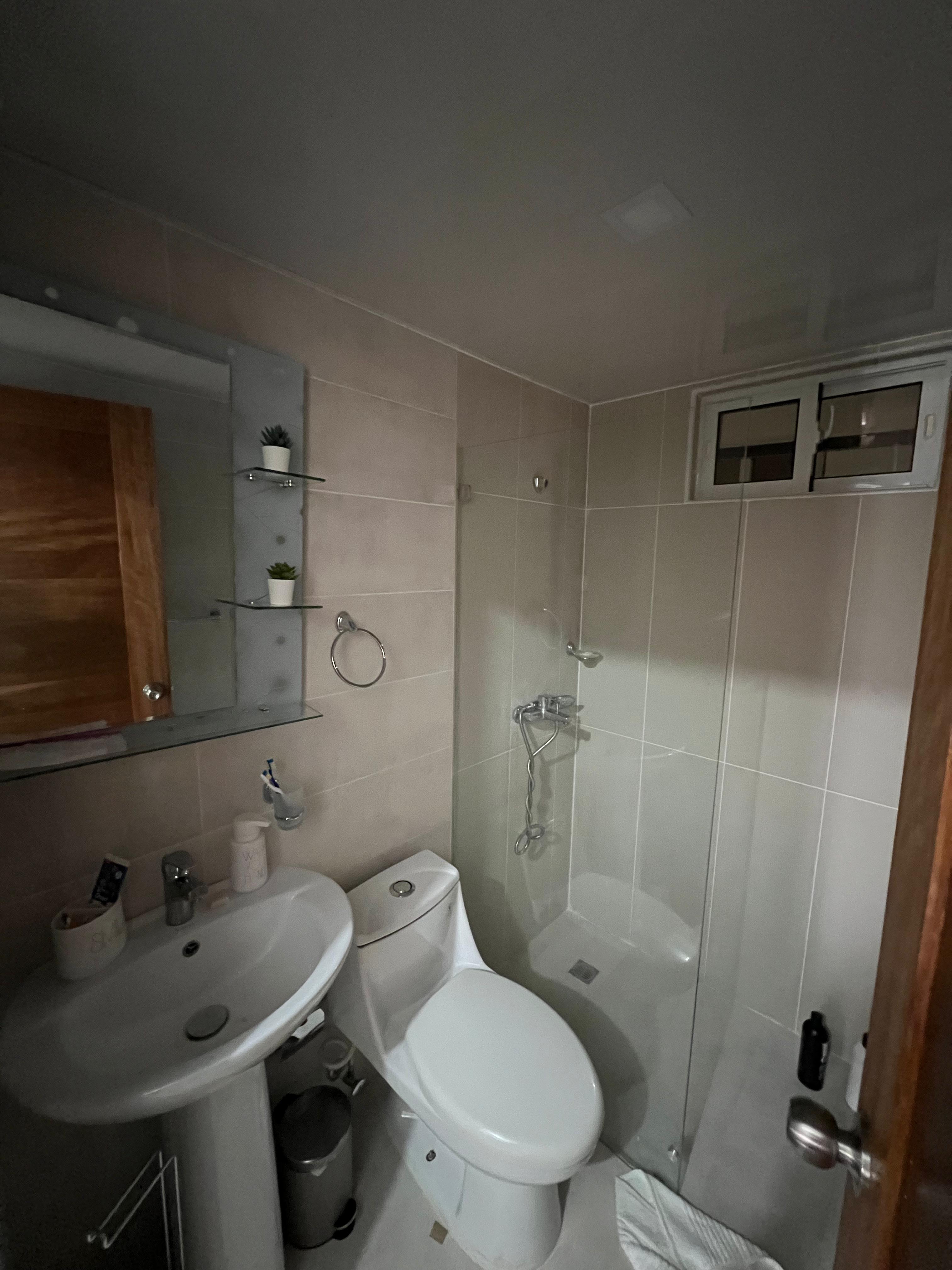 Alquilo apartamento totalmente amueblado en arroyo hondo Foto 7259934-11.jpg