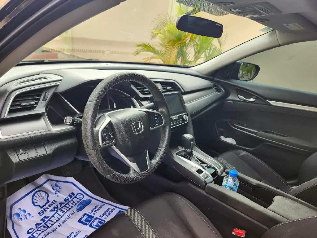 Vendo  Honda civic 2018 Sport Touring Halógenos/ llave inteligente/ga Foto 7259980-4.jpg