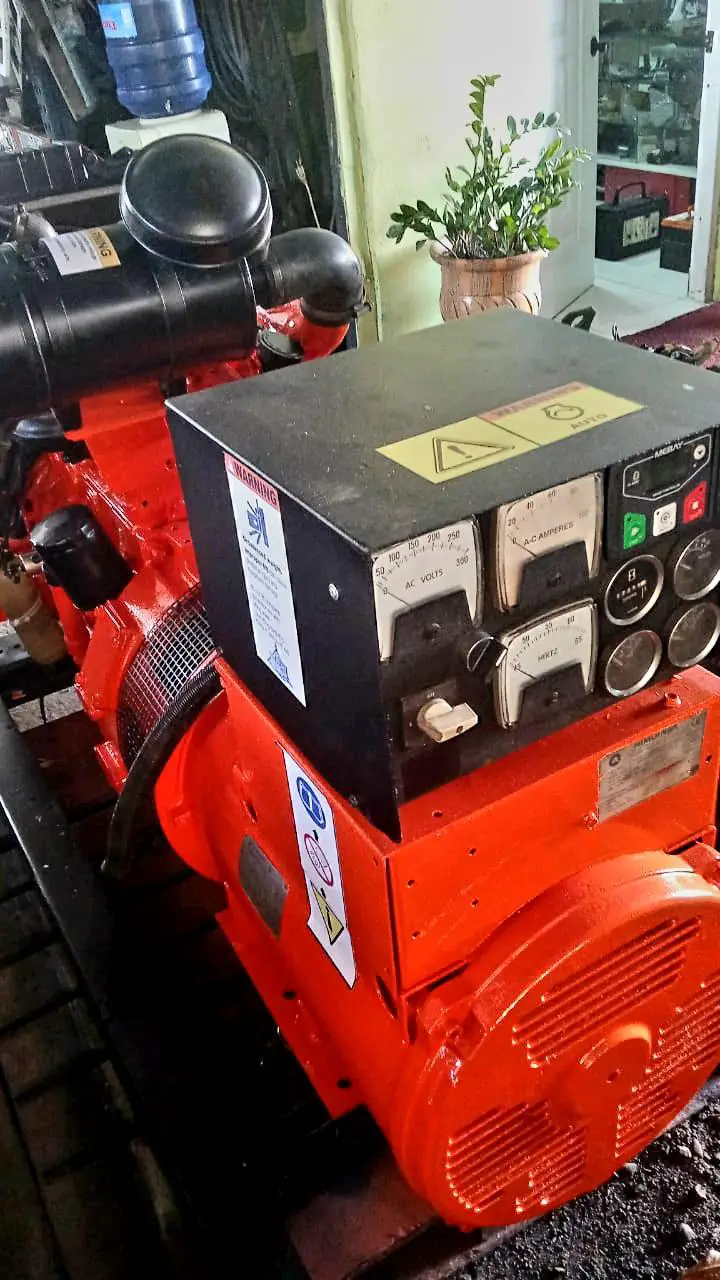 PLANTA ELÉCTRICA IVECO 40 KW 4 PITONES. DISPONIBLE ⚡️????✅️ Foto 7259989-3.jpg