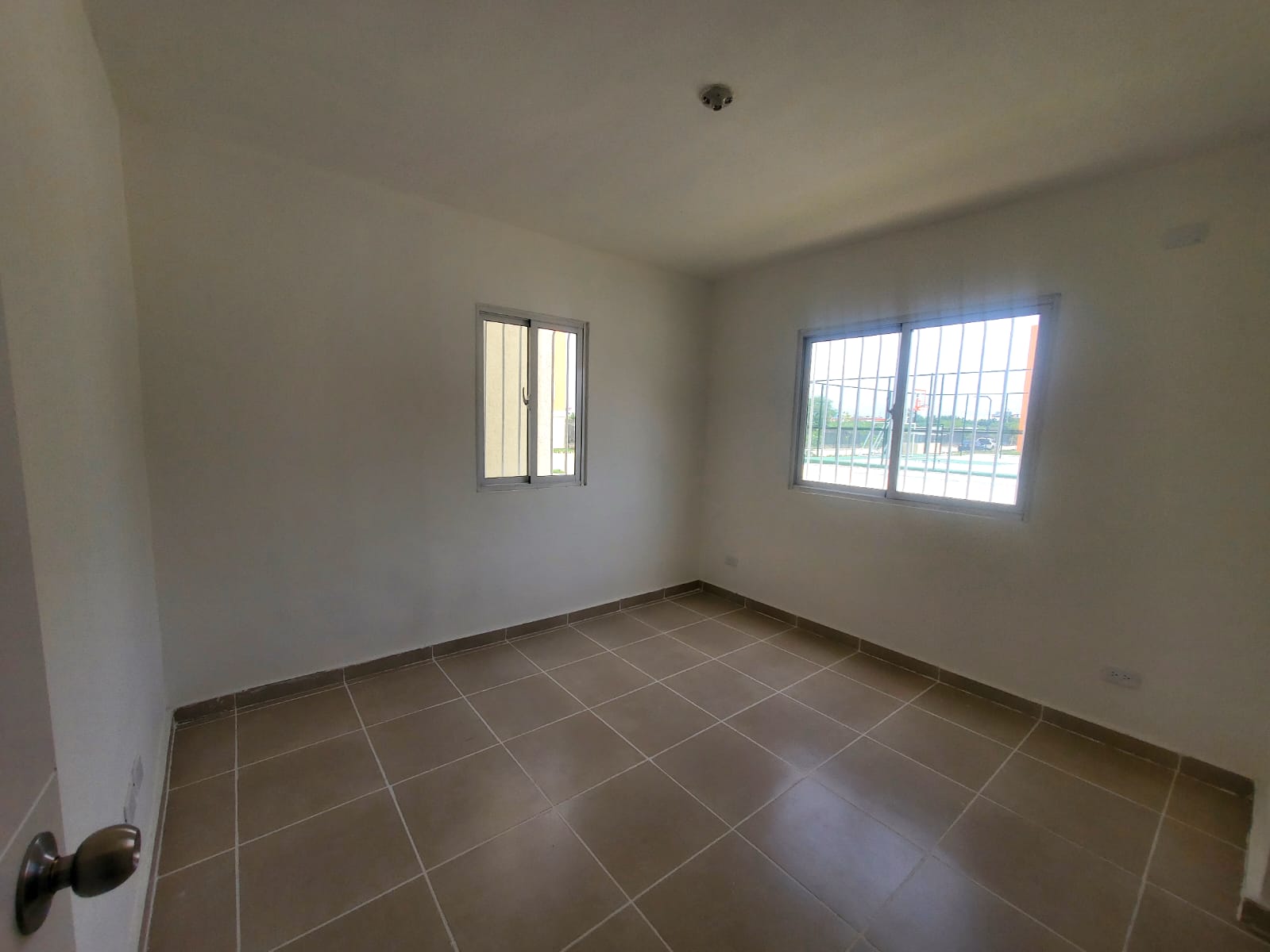  Apartamento primer piso listo para entrega con hierro y toldo 86 Mts2 Foto 7260313-5.jpg