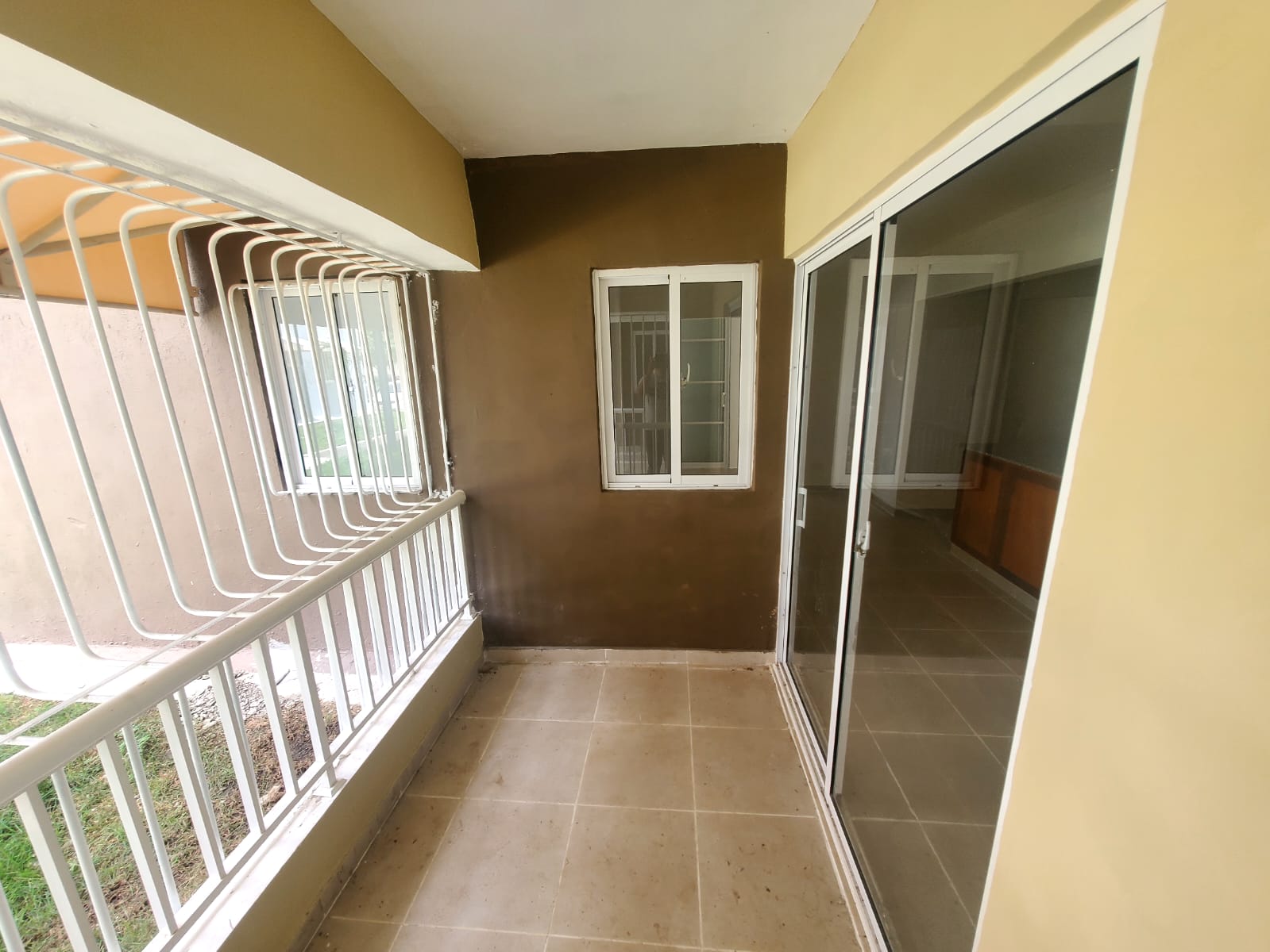  Apartamento primer piso listo para entrega con hierro y toldo 86 Mts2 Foto 7260313-9.jpg