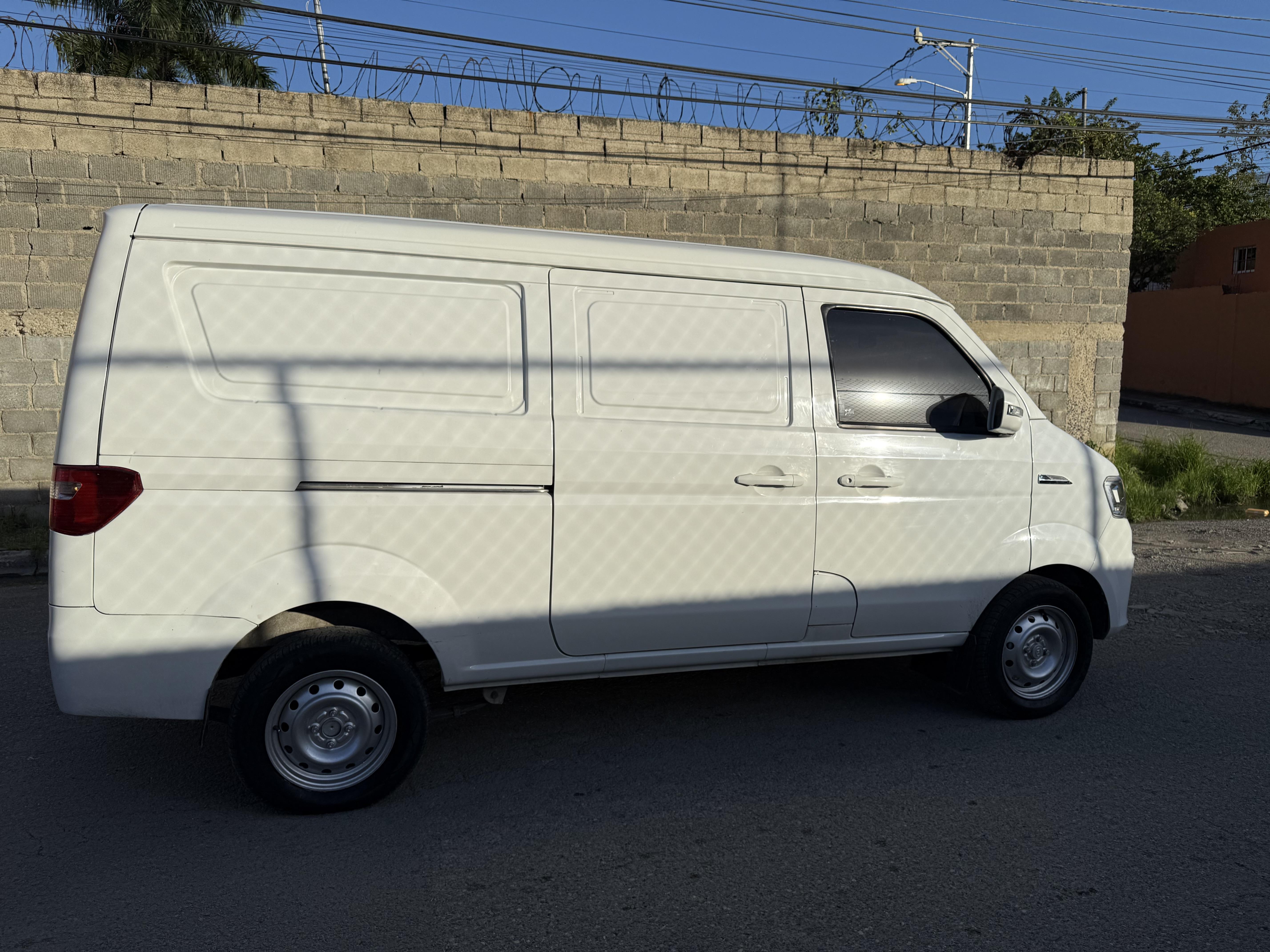 FURGONETA SHINERAY X30 S CARGO VAN Foto 7260421-8.jpg