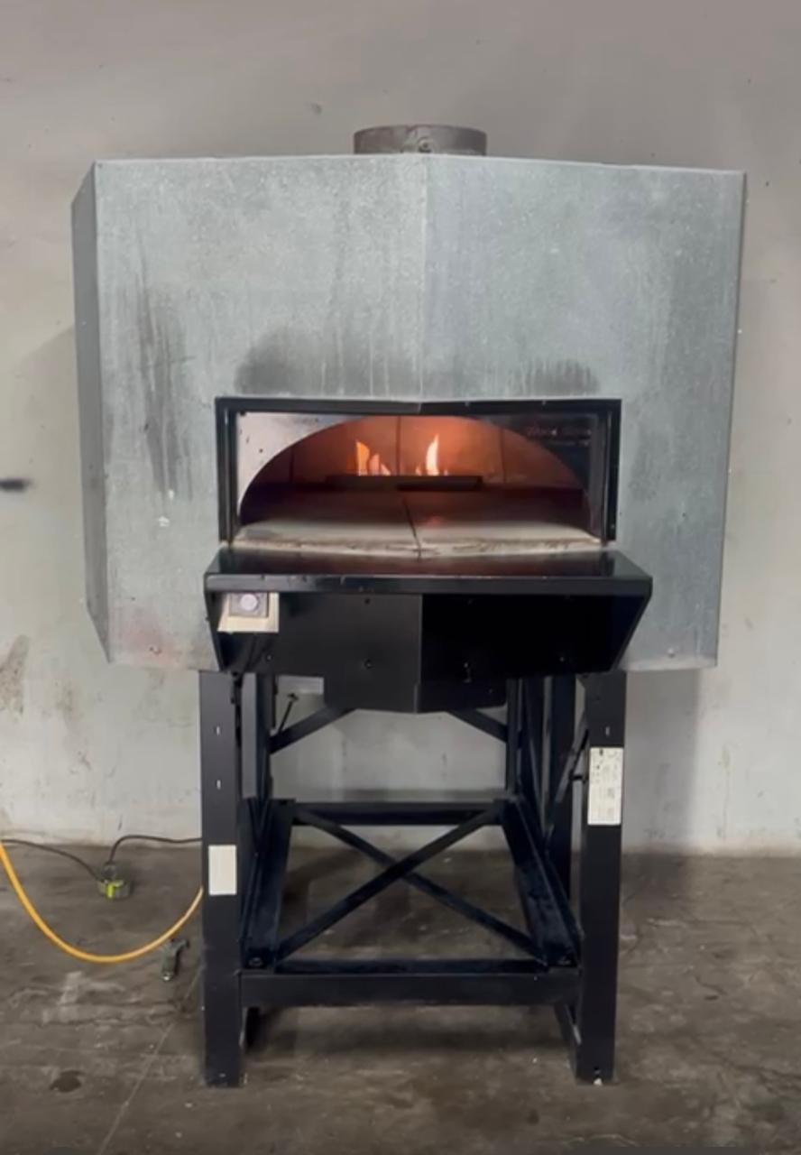 Horno de Leña para pizzería y panadería  Foto 7260875-1.jpg