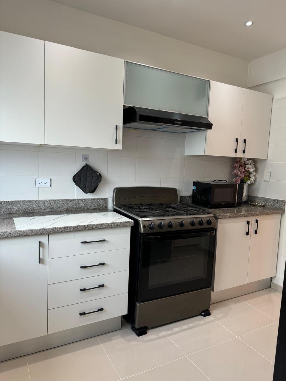 Apartamento amueblado 3 hab en Renacimiento en Alquiler Foto 7261244-4.jpg