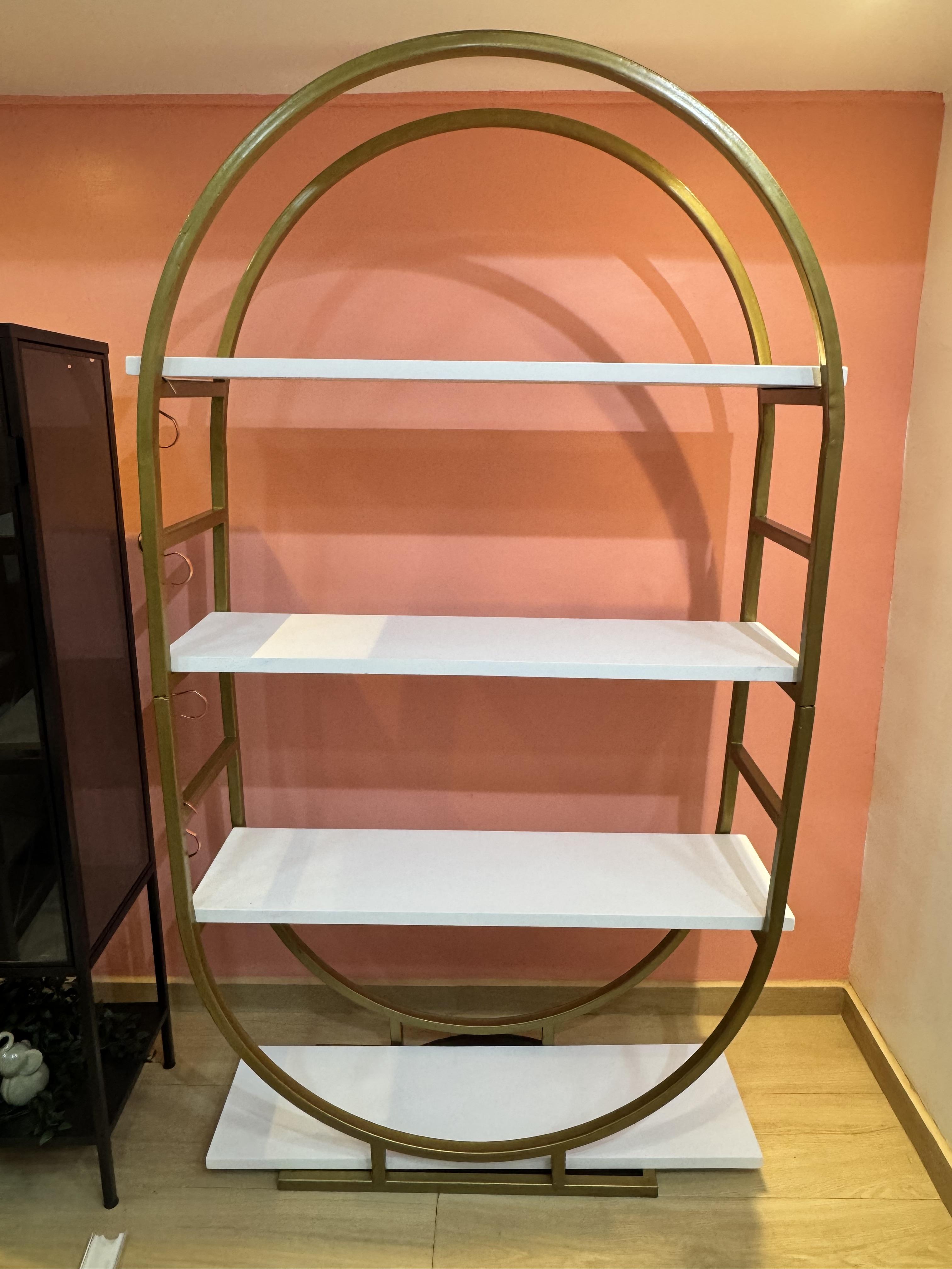 Mueble dorado con blanco  Foto 7261276-3.jpg