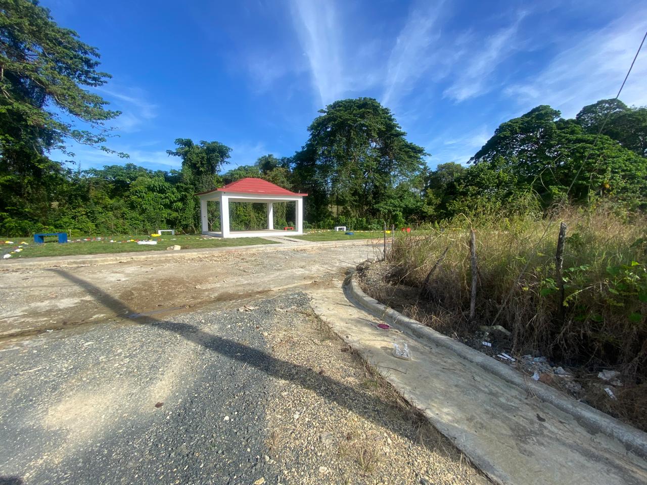 compra tu terreno cerca de todo y comienza a edificar la casa perfecta Foto 7261282-4.jpg
