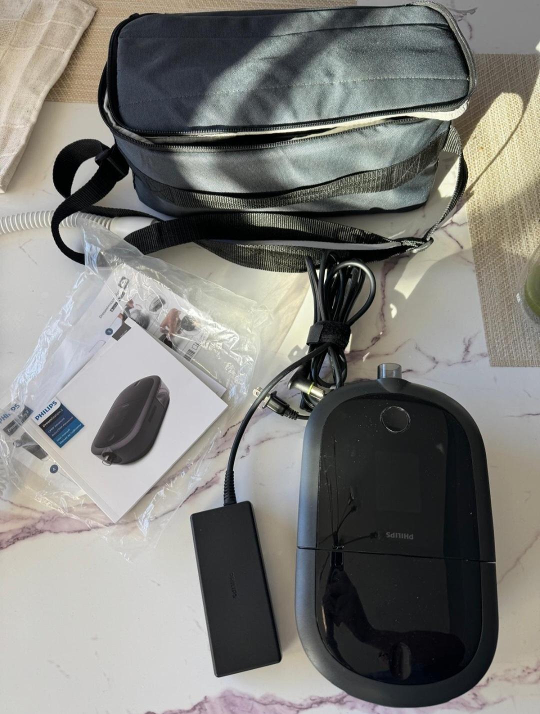 Máquina Philips DreamStation 2 - Tratamiento para Apnea del Sueño Foto 7261485-2.jpg