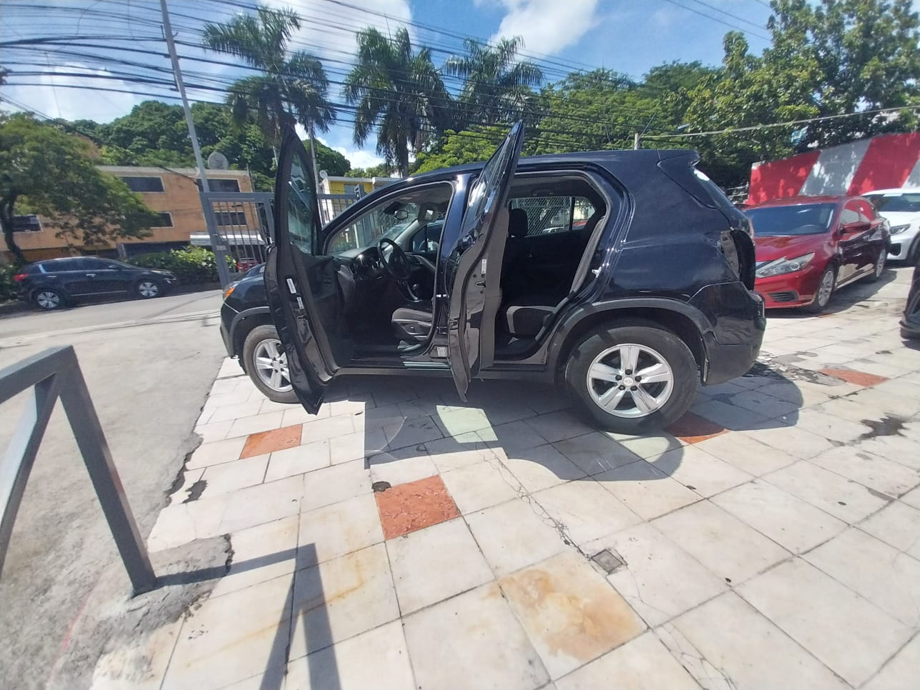 CHEVROLET TRAX NEGRA 2021 AMERICANO RECIEN IMPORTADO Foto 7261510-9.jpg