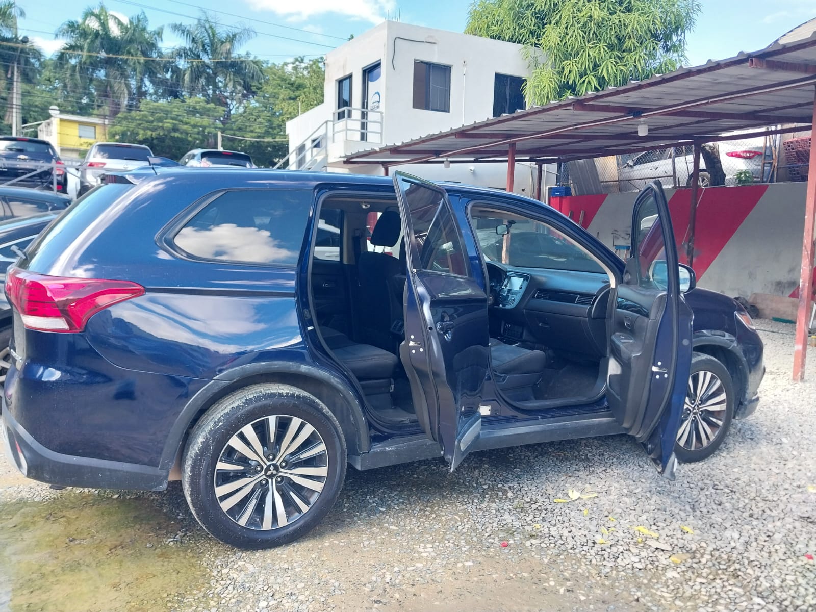 MITSUBISHI OVERLAN AZUL  2019 AMERICANO RECIEN IMPORTADO Foto 7261530-10.jpg