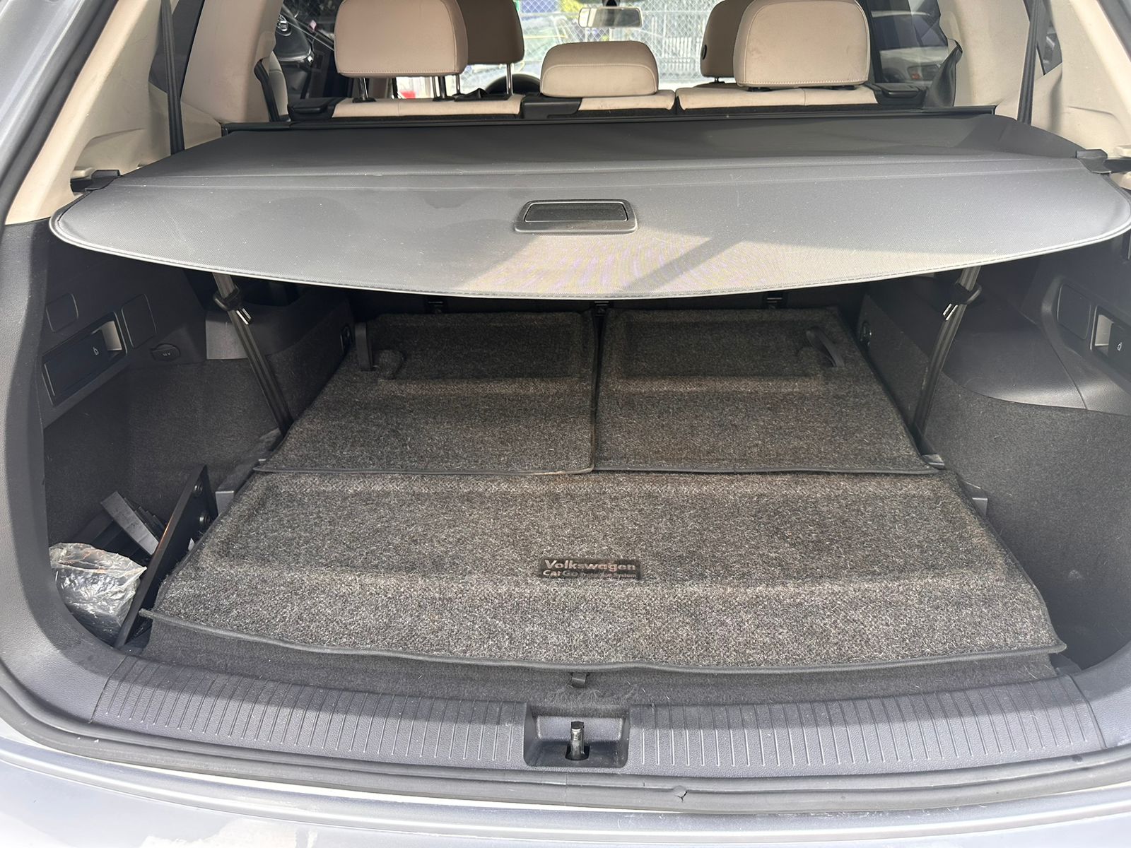 VOLKSWAGUER  TIGUAN GRIS 2020 AMERICANO RECIEN IMPORTADO Foto 7261537-11.jpg