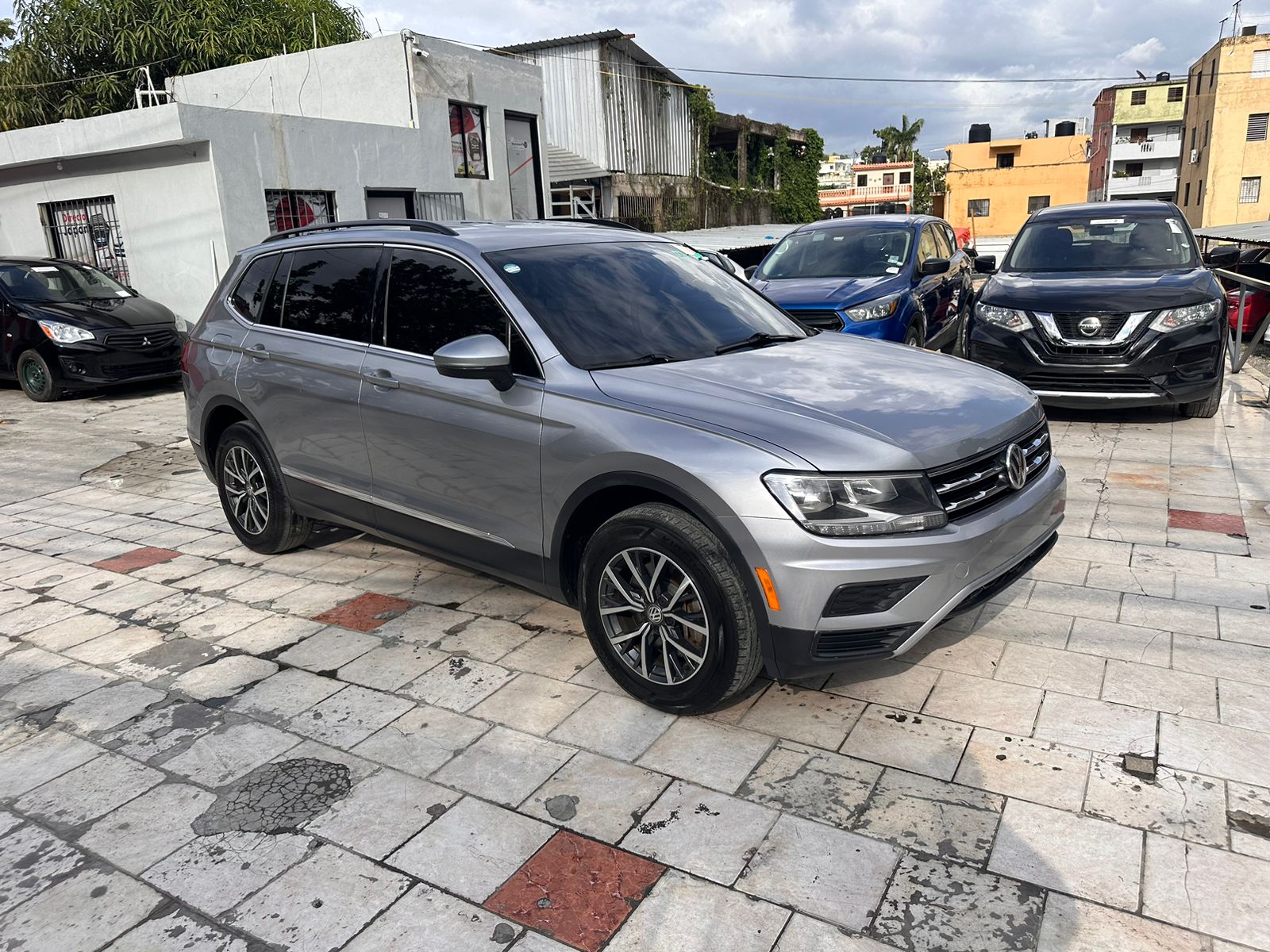 VOLKSWAGUER  TIGUAN GRIS 2020 AMERICANO RECIEN IMPORTADO Foto 7261537-7.jpg