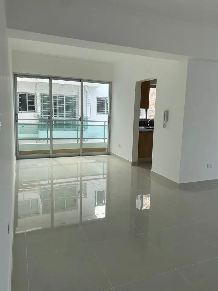 1466 ALQUILER DE APARTAMENTO-GAZCUE Foto 7261538-5.jpg
