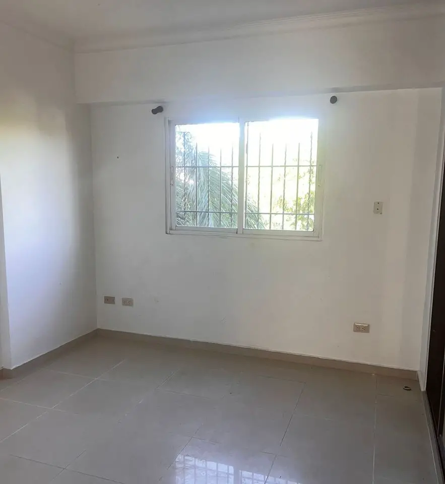 1242 ALQUILER DE APARTAMENTO - GAZCUE Foto 7261543-8.jpg