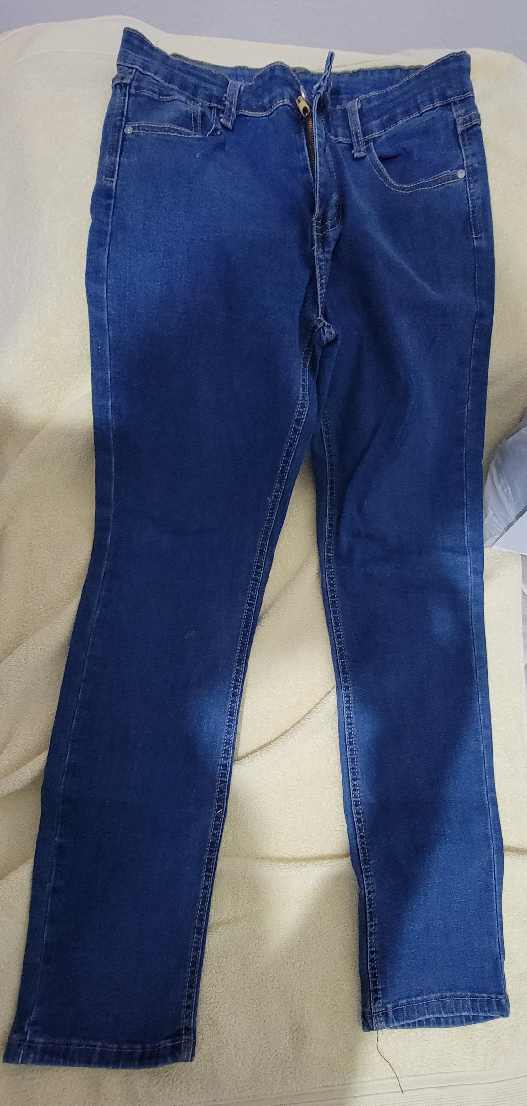 Vendo ropa de niños adultos tenis camisas jeans Foto 7261609-6.jpg