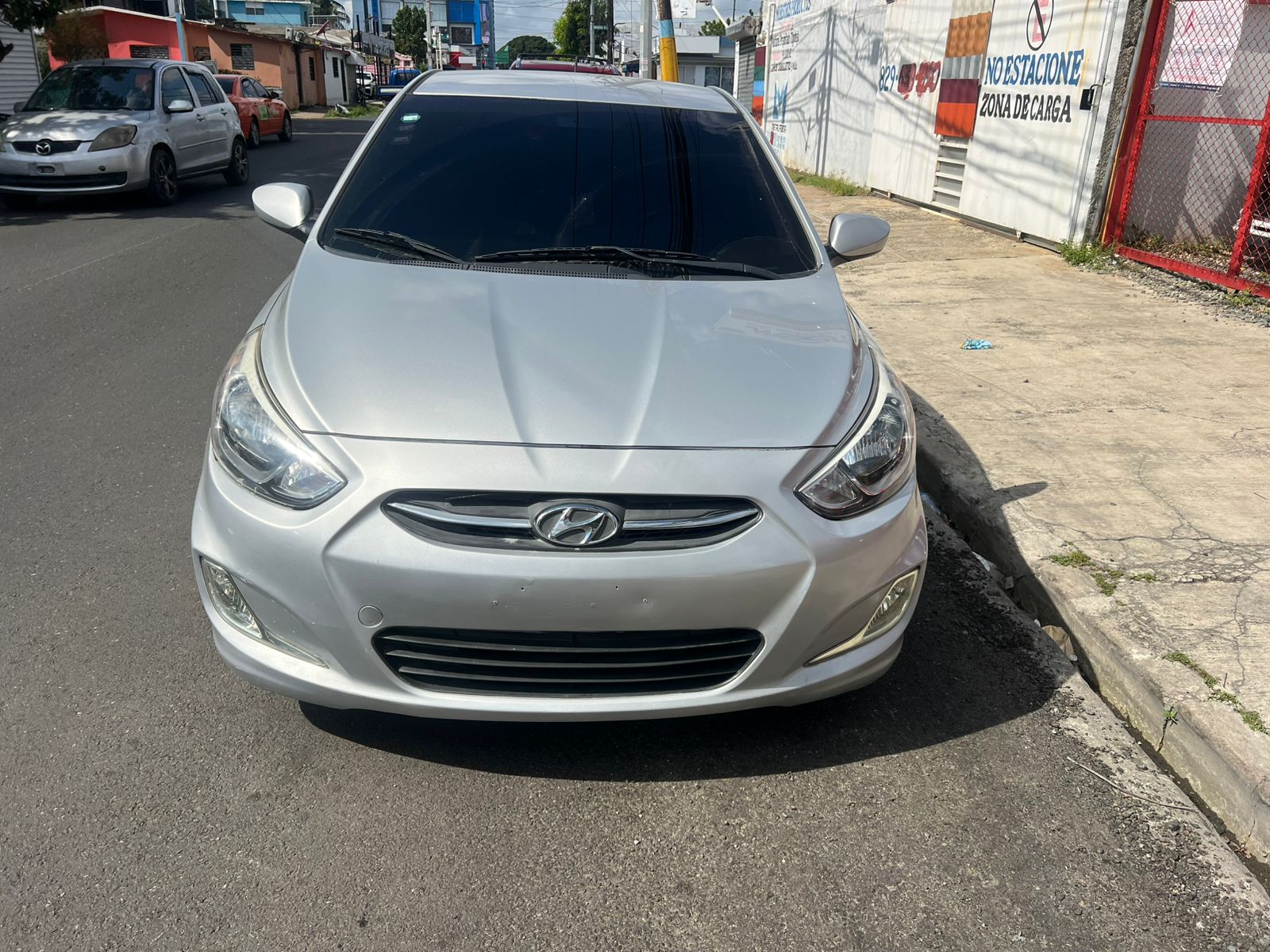 hyundai accent  Foto 7261621-2.jpg