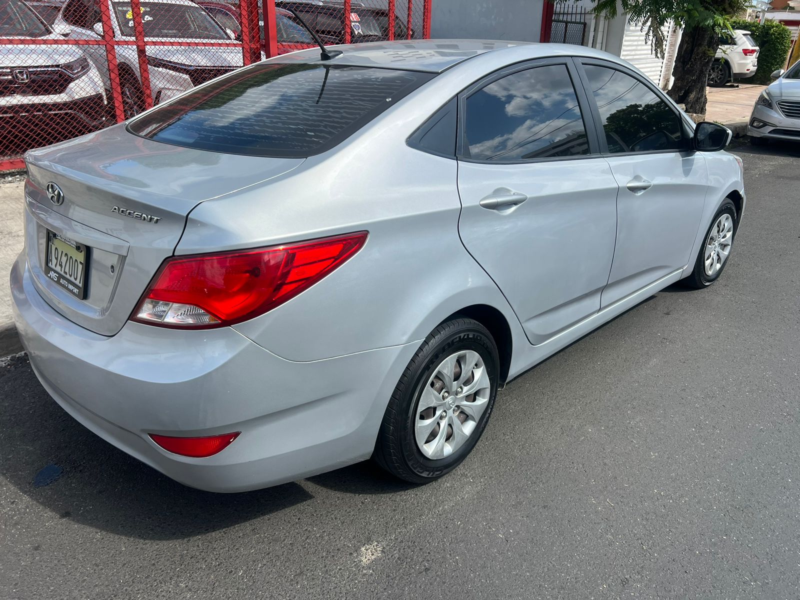hyundai accent  Foto 7261621-4.jpg