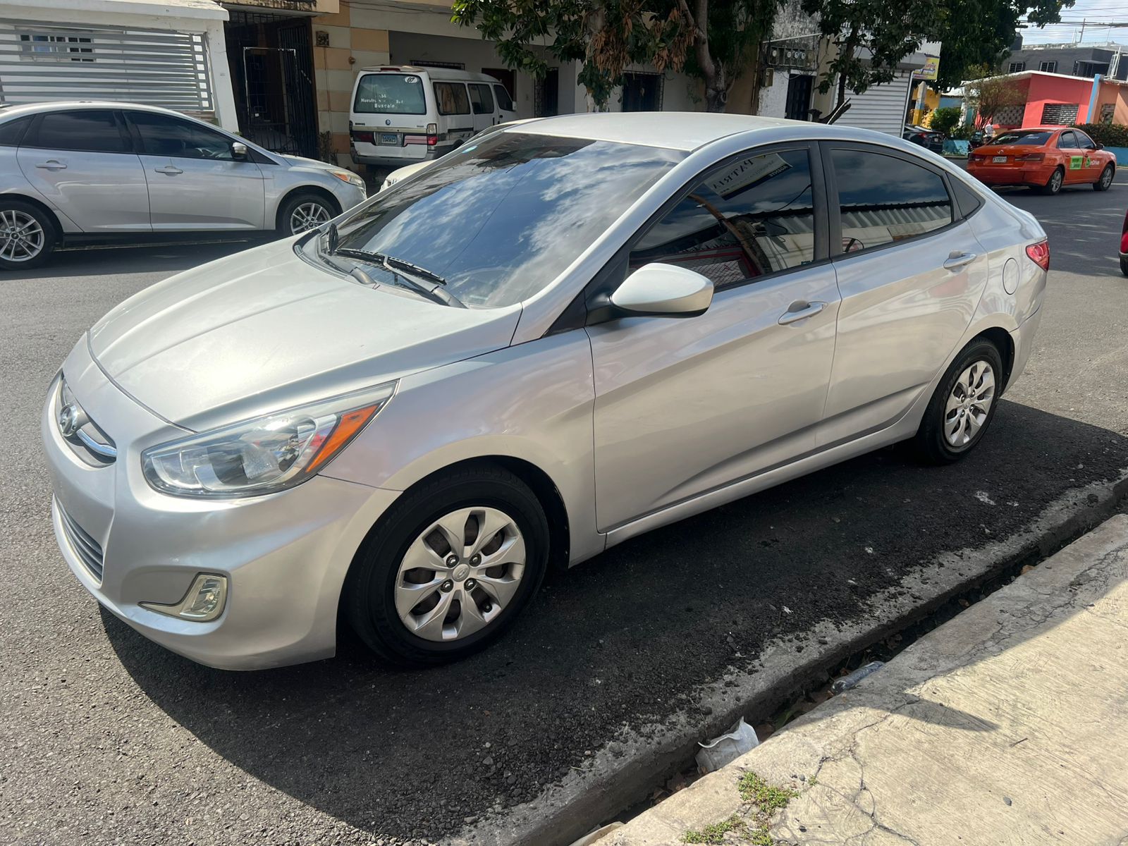 hyundai accent  Foto 7261621-6.jpg