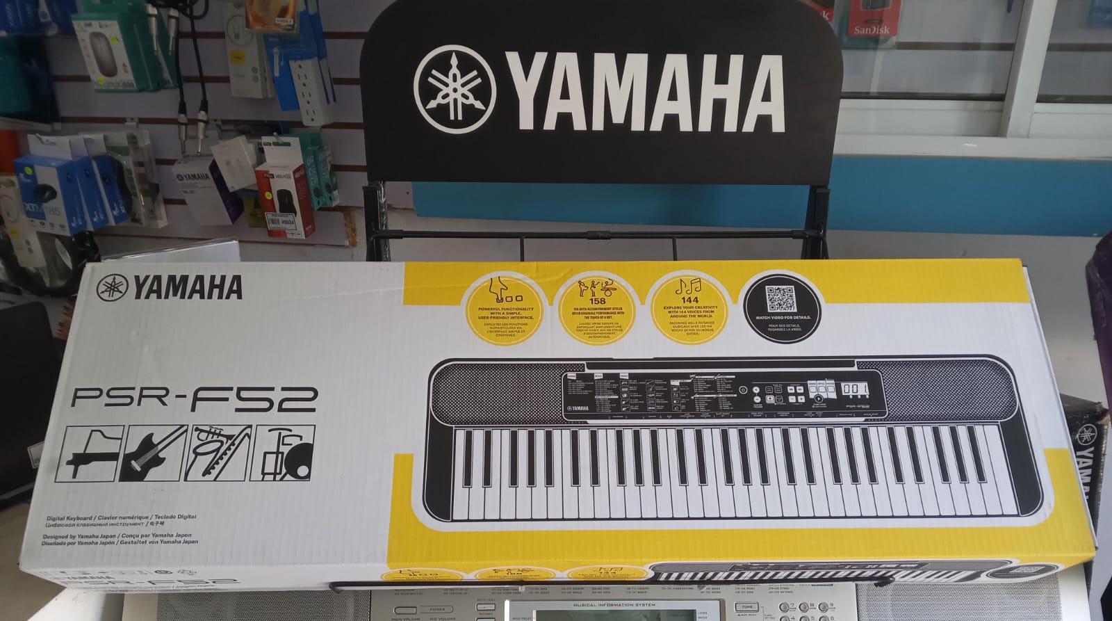 Piano Yamaha Psr-F52  -61t-5v Foto 7261783-1.jpg