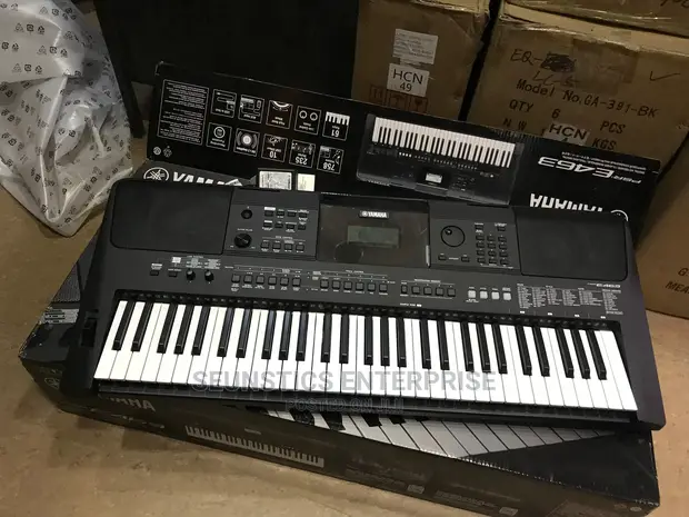 Piano Yamaha PSR E463 /61t Foto 7261786-3.jpg