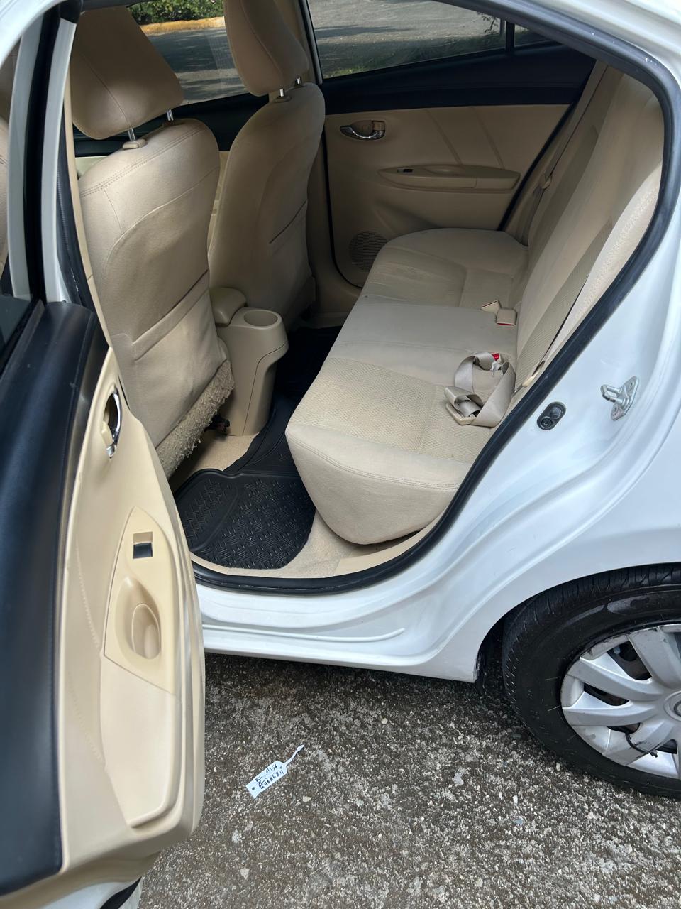 Toyota Yaris 2015 Foto 7261843-5.jpg