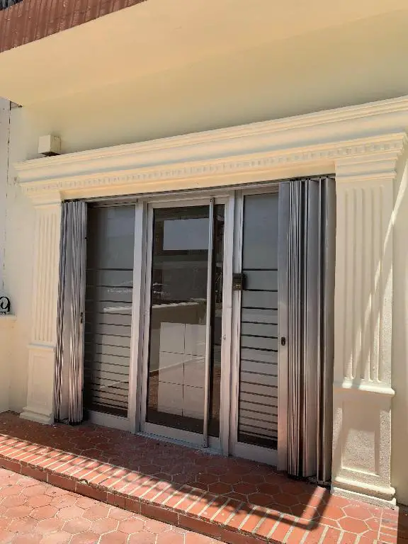 Alquilo local comercial. Zona Colonial 1ER. Piso  100 M2  Foto 7261937-2.jpg