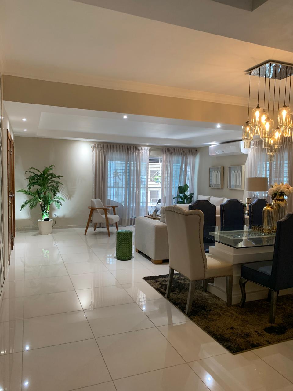 Apartamento Amueblado en Alquiler en Evaristo Morales Foto 7262188-6.jpg