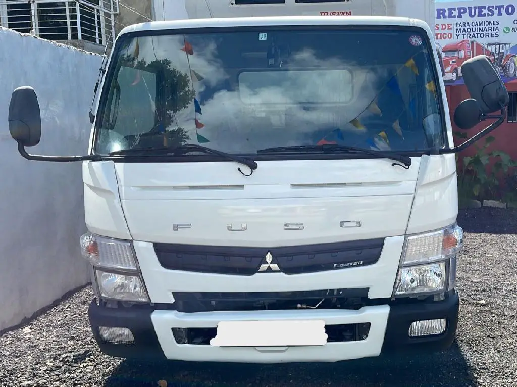 VENDO CAMION MITSUBISHI FUSO 2014 FINANCIAMIENTO DISPONIBLE Foto 7262227-2.jpg