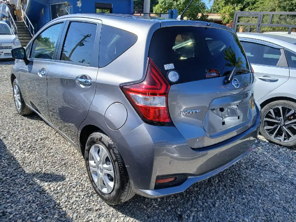 VENDO NISSAN NOTE 2019  FINANCIAMIENTO DISPONIBLE Foto 7262235-4.jpg