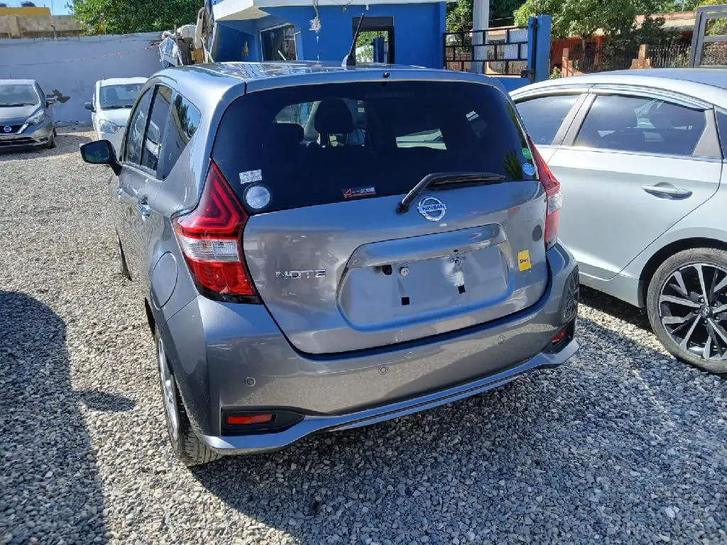 VENDO NISSAN NOTE 2019  FINANCIAMIENTO DISPONIBLE Foto 7262235-5.jpg
