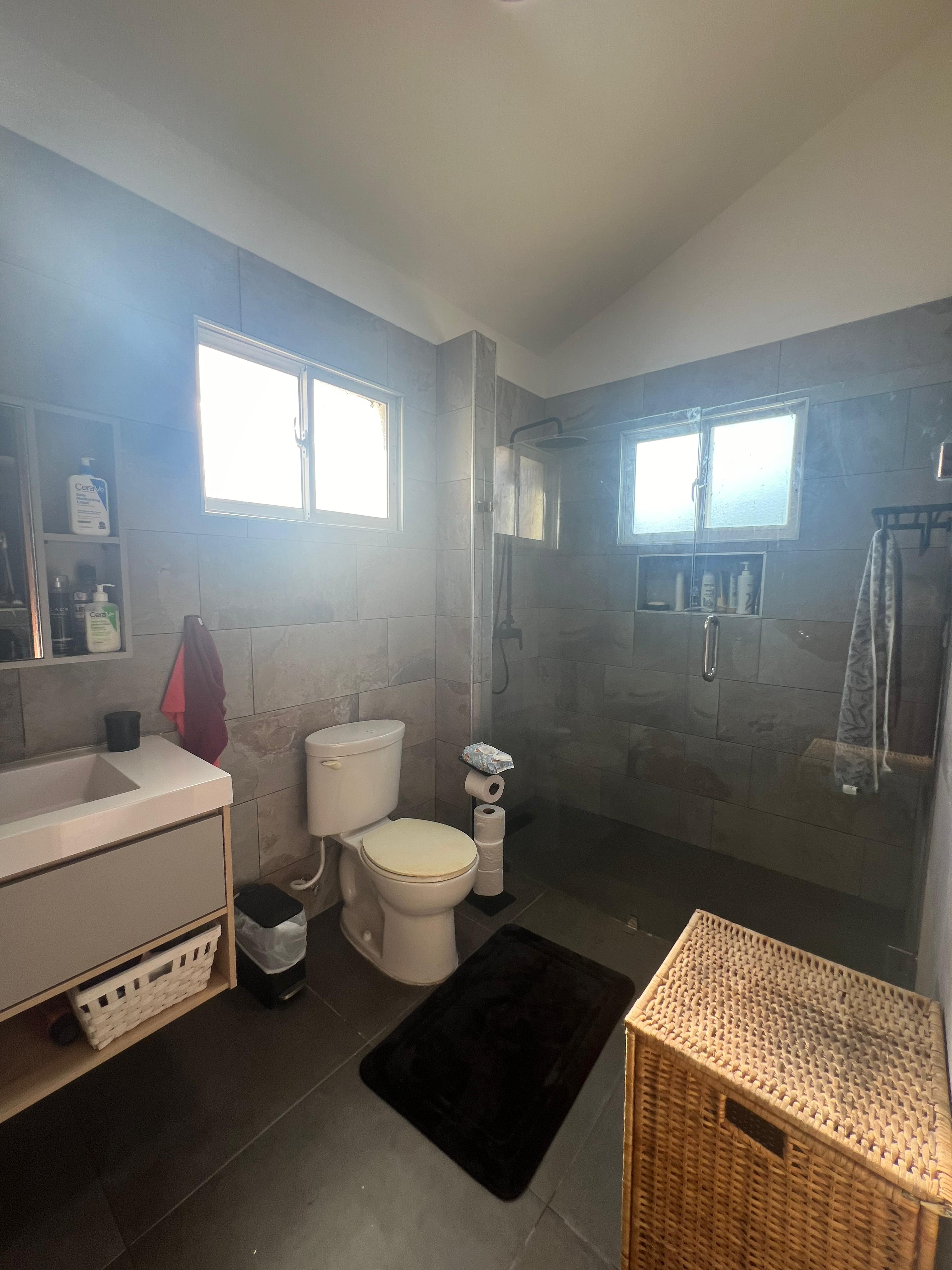 Townhouse en Metro Country Club – Totalmente Amueblado Foto 7262269-8.jpg