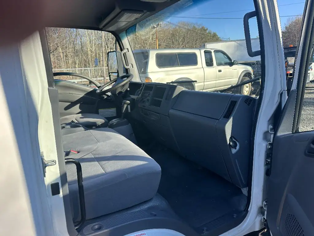 SE VENDE CAMION ISUZU 2019 NPR DIESEL AUTOMATICO Foto 7262290-6.jpg
