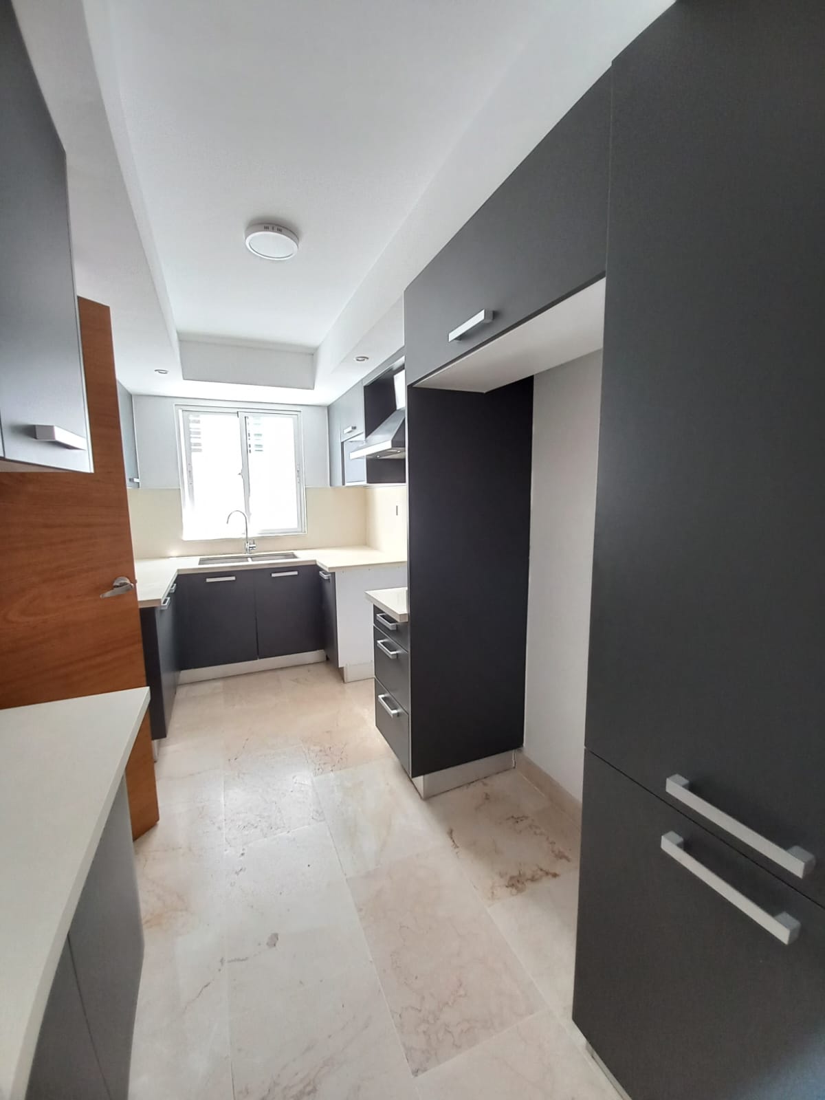 Excelente Apartamento en Alquiler Foto 7262294-2.jpg