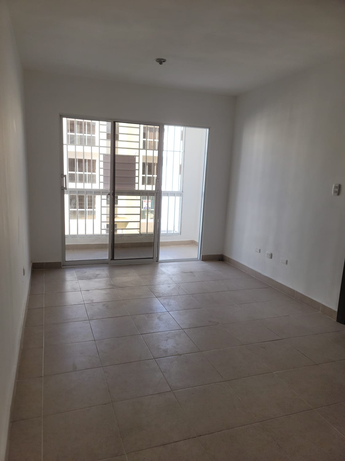 Se alquila apartamento ubicado en el Rc. Los Altares III Ciudad Juan B Foto 7262358-2.jpg