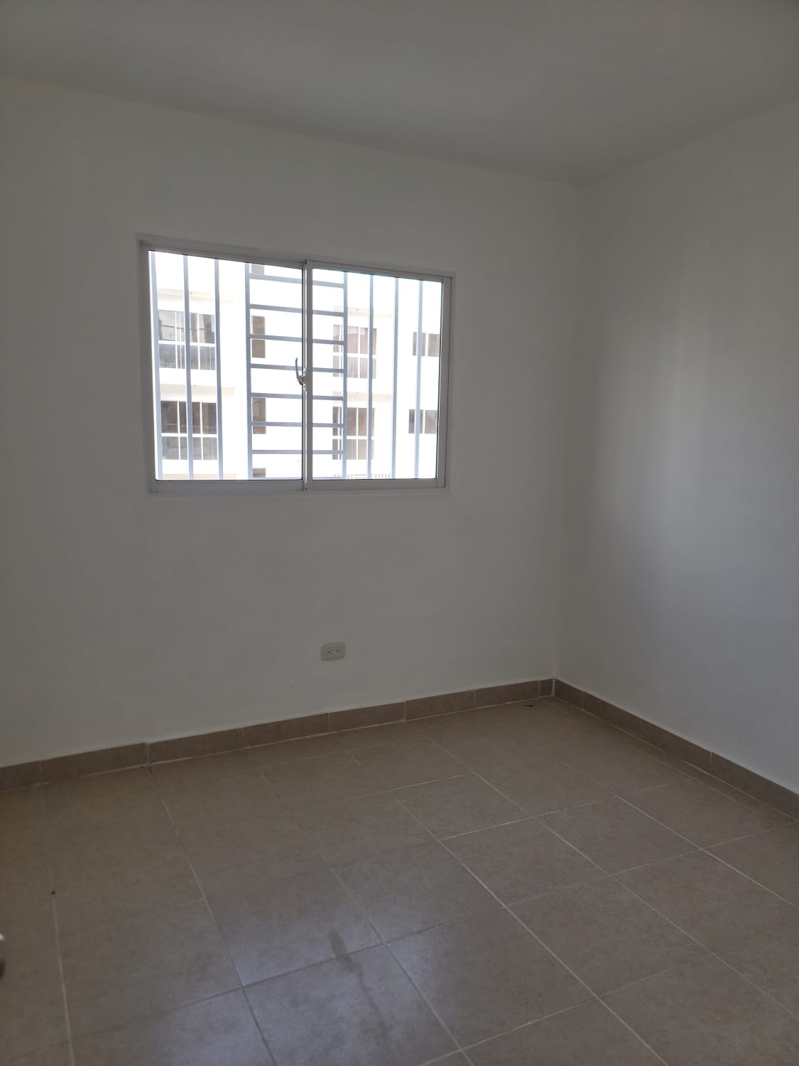 Se alquila apartamento ubicado en el Rc. Los Altares III Ciudad Juan B Foto 7262358-4.jpg
