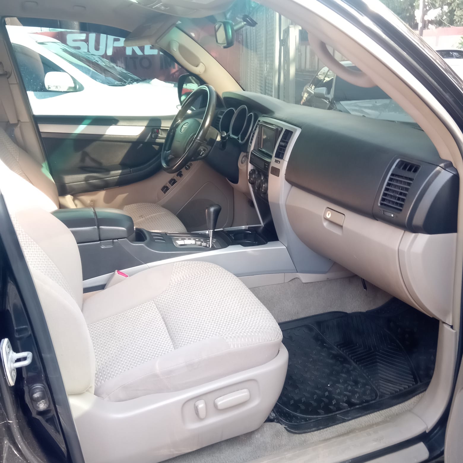 TOYOTA 4RUNNER SR5 Foto 7262381-6.jpg