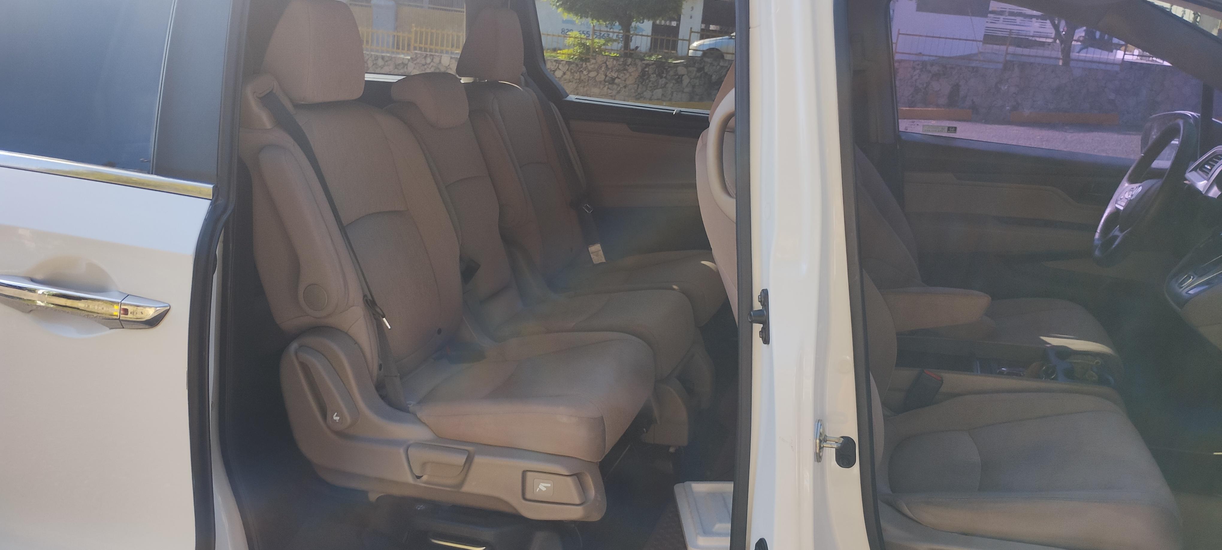 Honda ODYSSEY 2020 EX Foto 7262618-7.jpg
