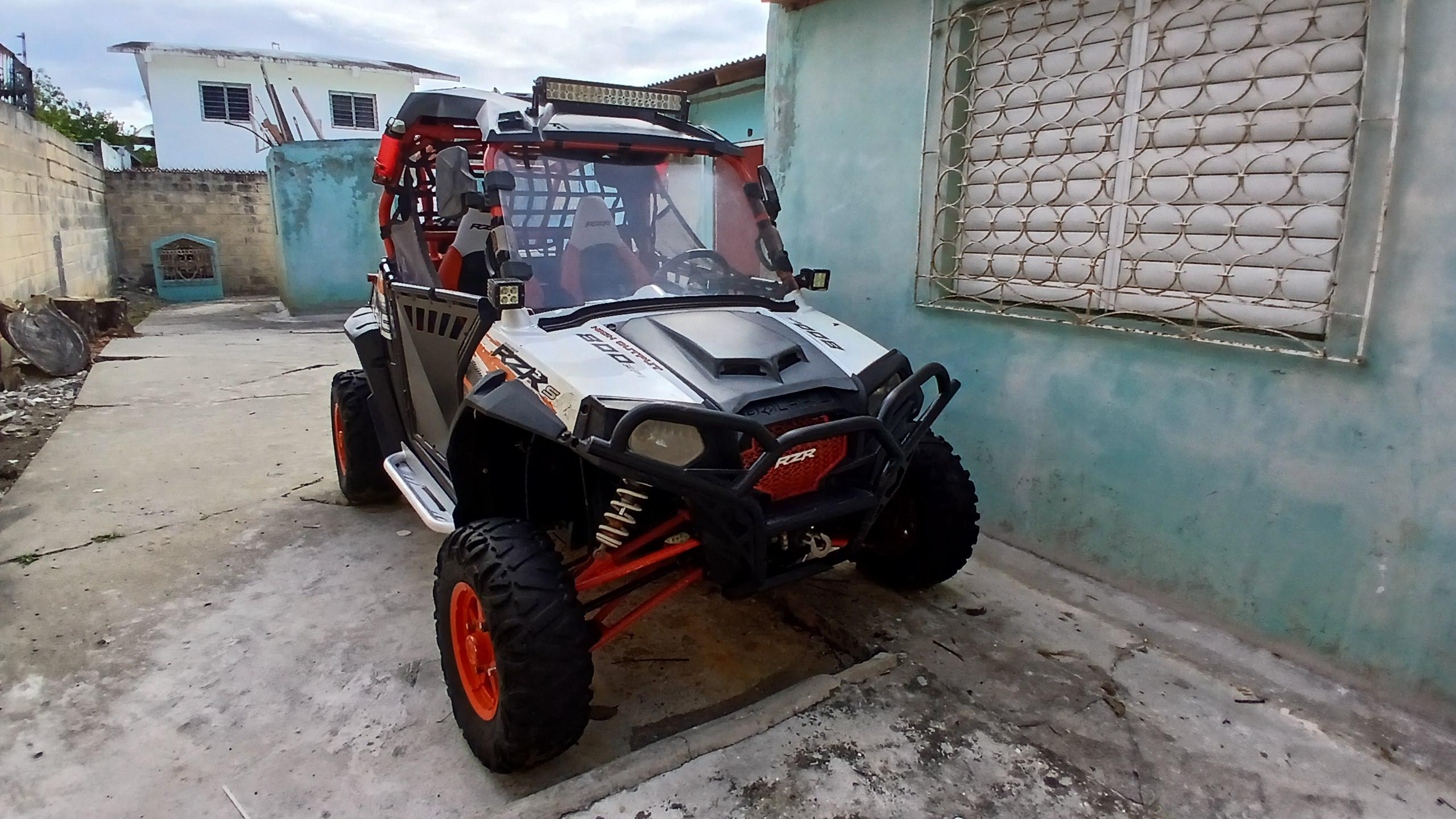 BUGGY POLARIS BLANCO/ MAMEY AÑO 2012 RZR 800S 9/10  PRECIO //US13500 D Foto 7262769-6.jpg
