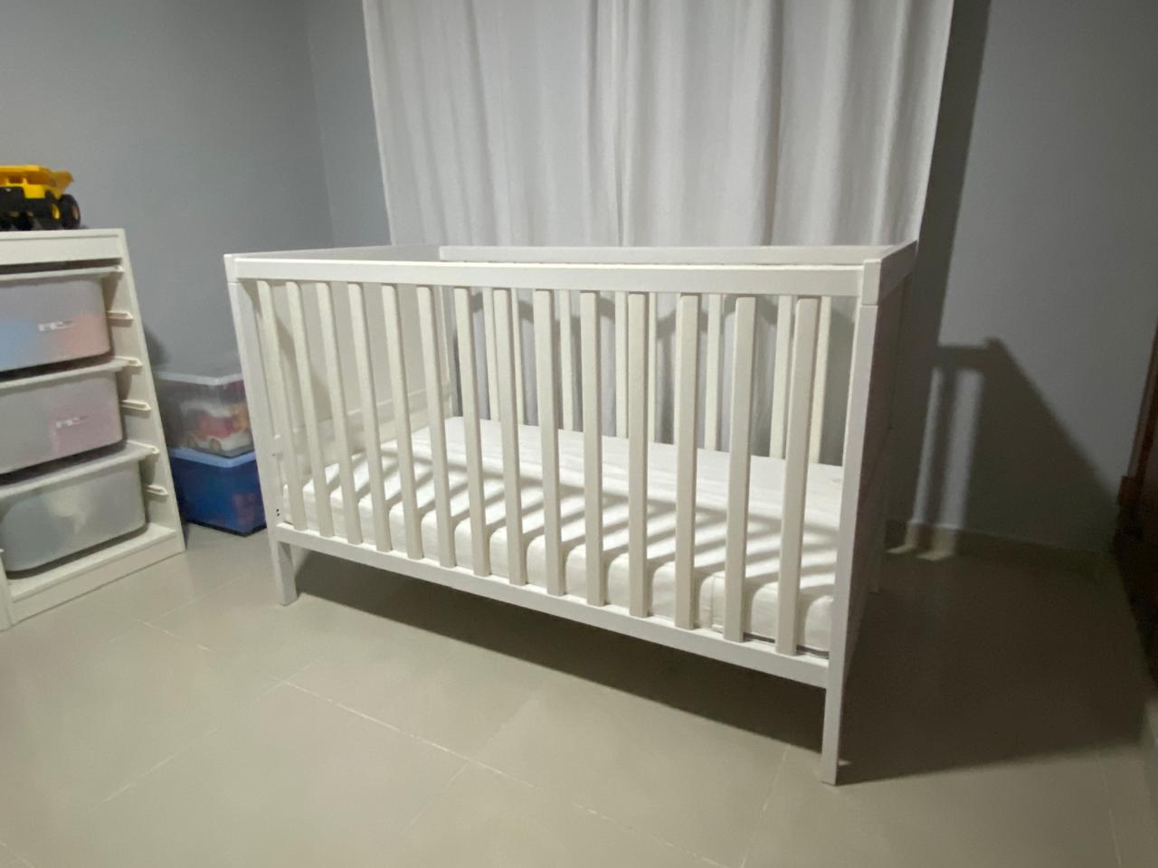 CAMA CUNA CON BARRA PROTECTORA  Foto 7262777-2.jpg
