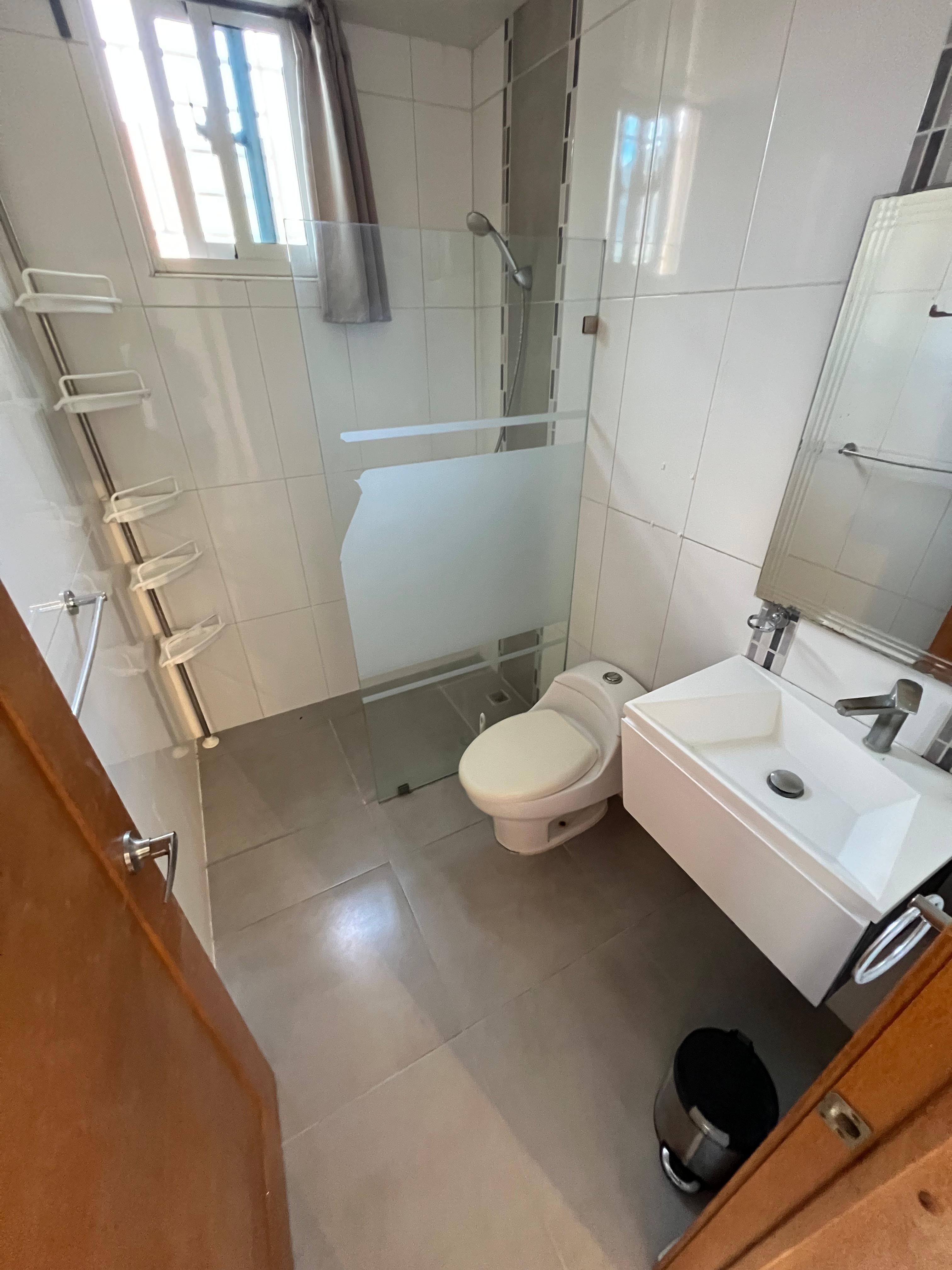 Apartamento Amueblado en Alquiler en Evaristo Morales Foto 7263332-10.jpg