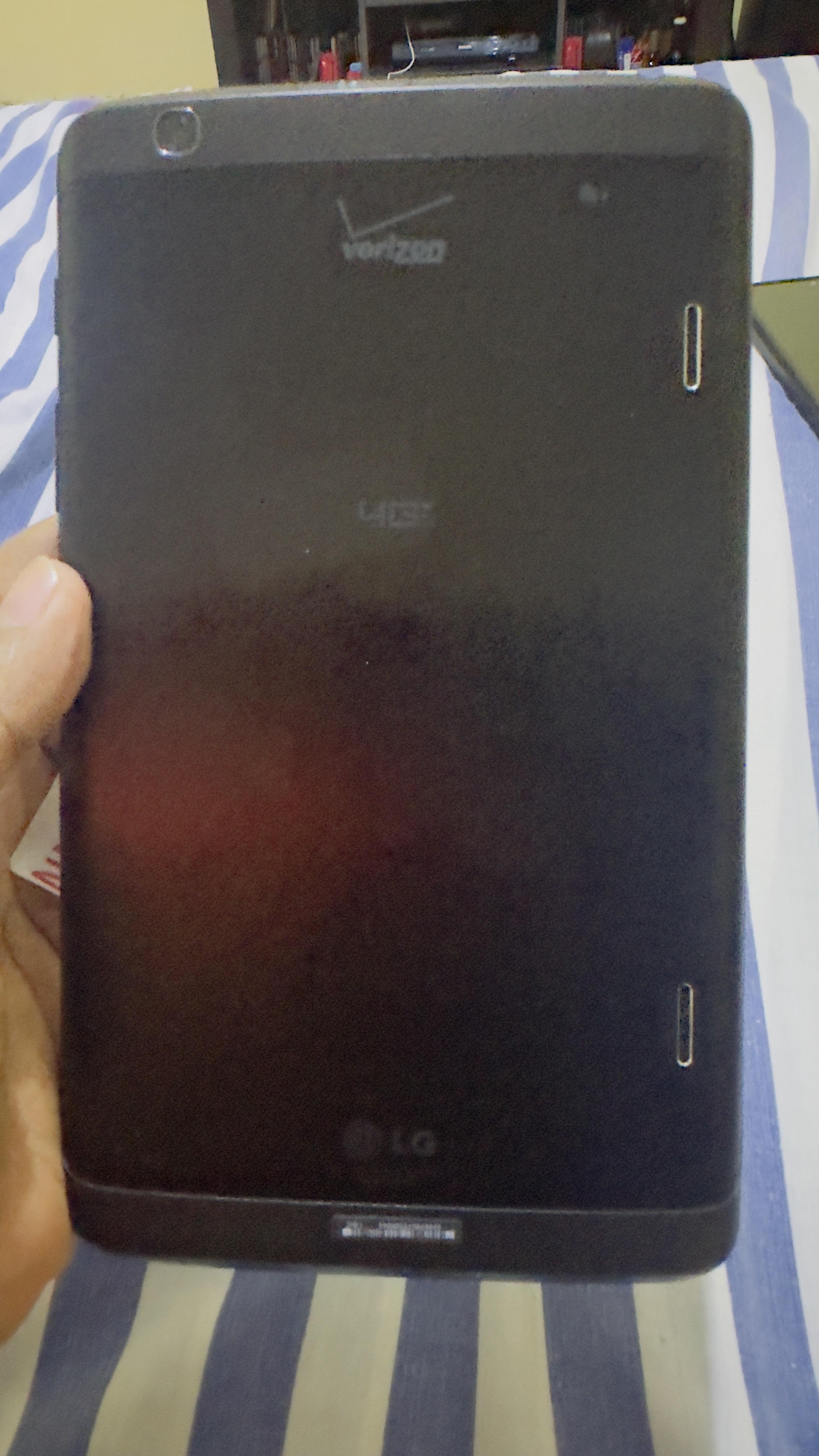 TABLET LG 16 GB 4G LTE CHIP SIM Foto 7263436-3.jpg