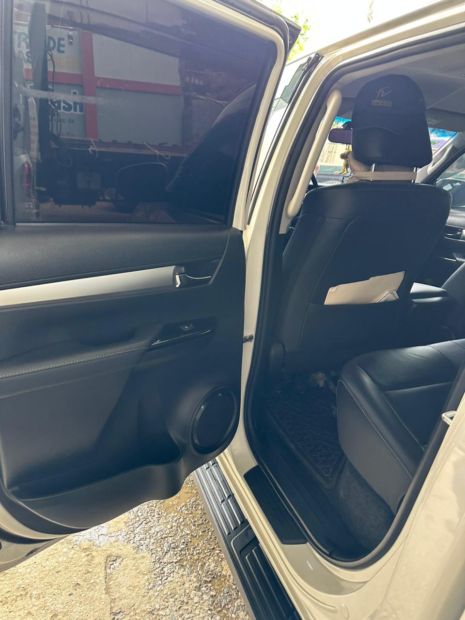 Venta de Toyota Hilux  en Santo Domingo Oeste Foto 7263473-6.jpg