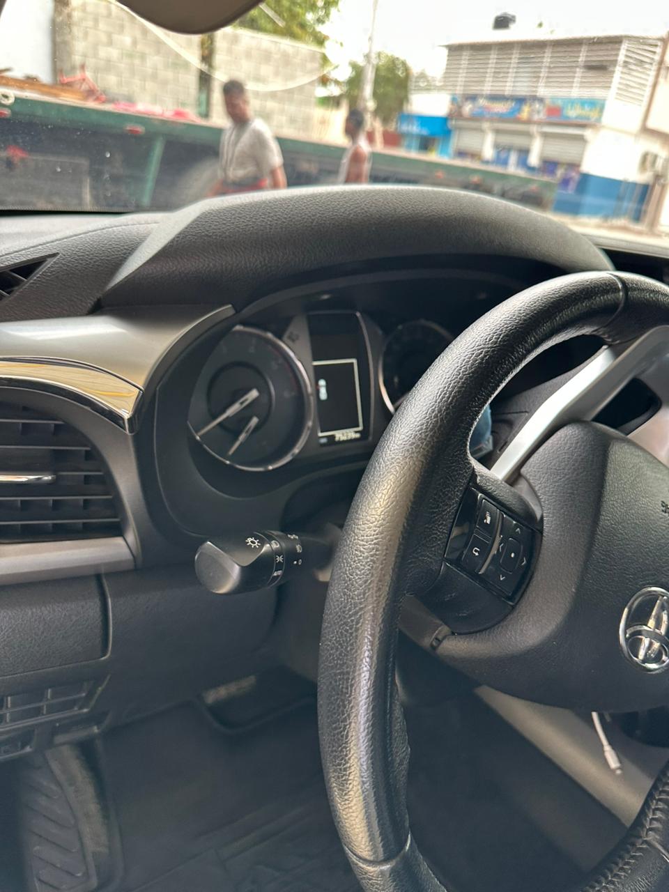 Venta de Toyota Hilux  en Santo Domingo Oeste Foto 7263473-8.jpg