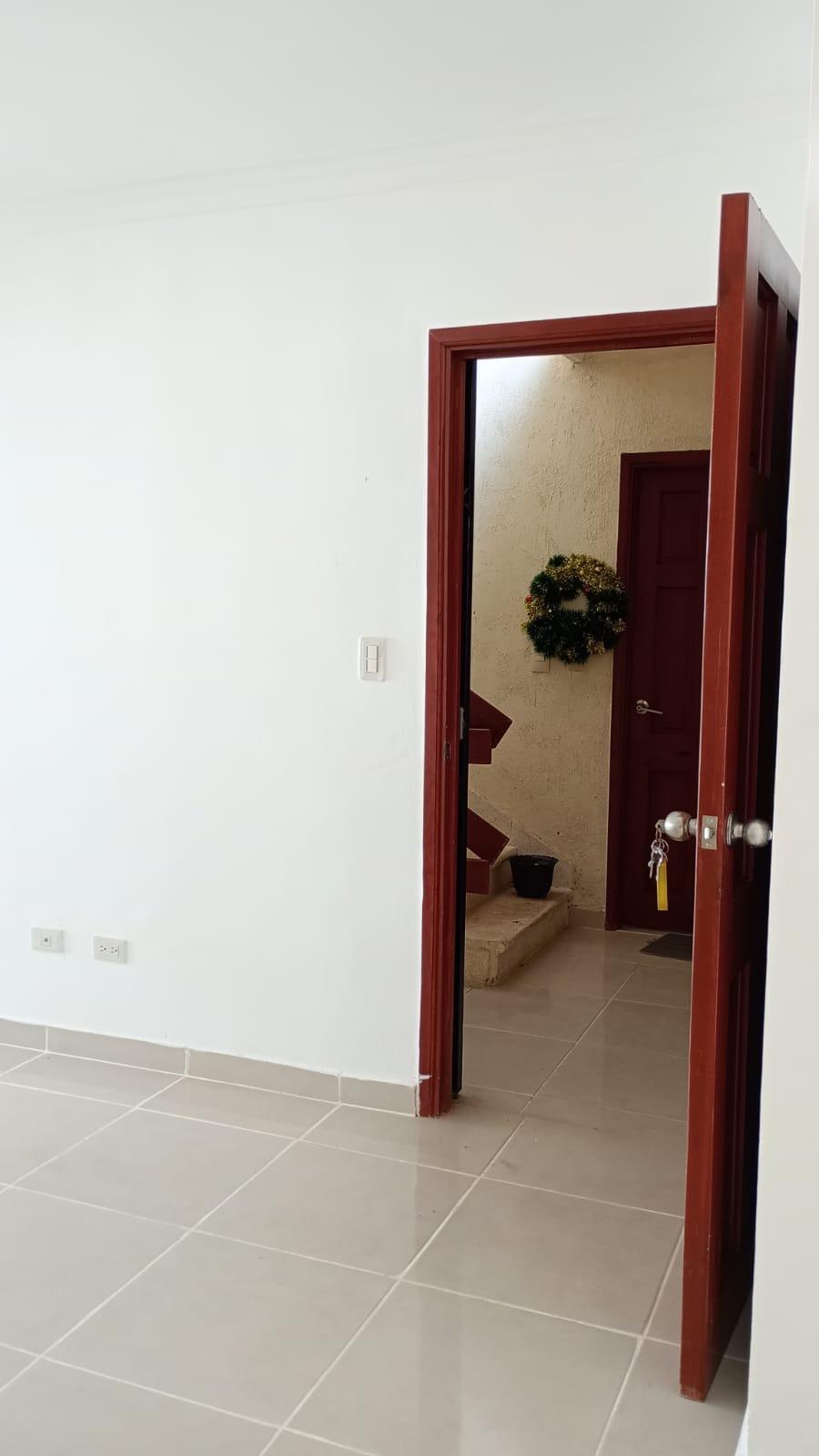 Se alquila apartamento en la ciudad Juan Bosch  Foto 7263504-1.jpg