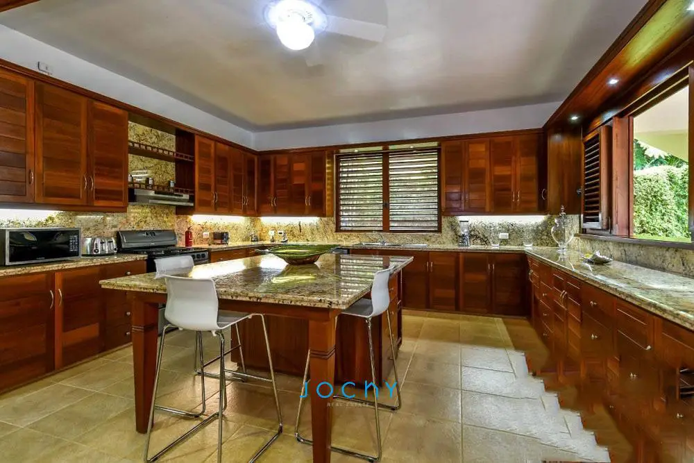 Jochy Real Estate vende villa en Casa de Campo La Romana R.D Foto 7263689-6.jpg