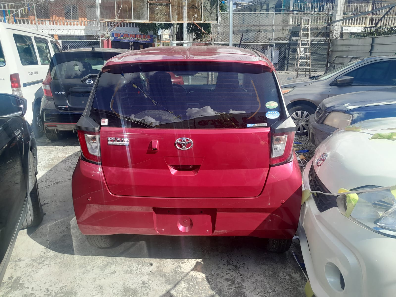 TOYOTA PIXIS ROJO RECIEN IMPORTADO SUPER INICIAL 90000.00 Foto 7263826-6.jpg