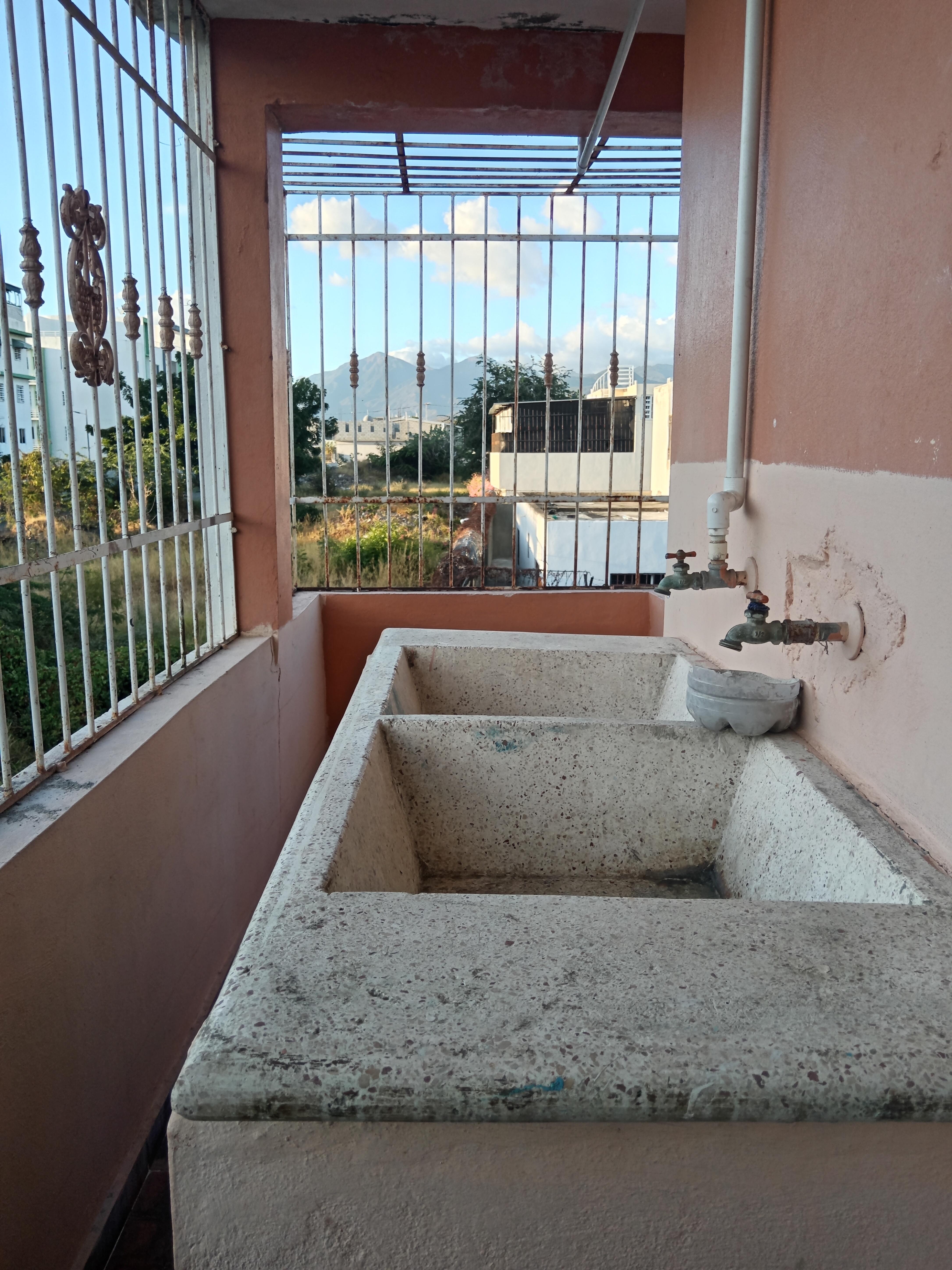 Alquiler de Apartamentos en Bani sector Brisas de Guazuma Foto 7263845-2.jpg