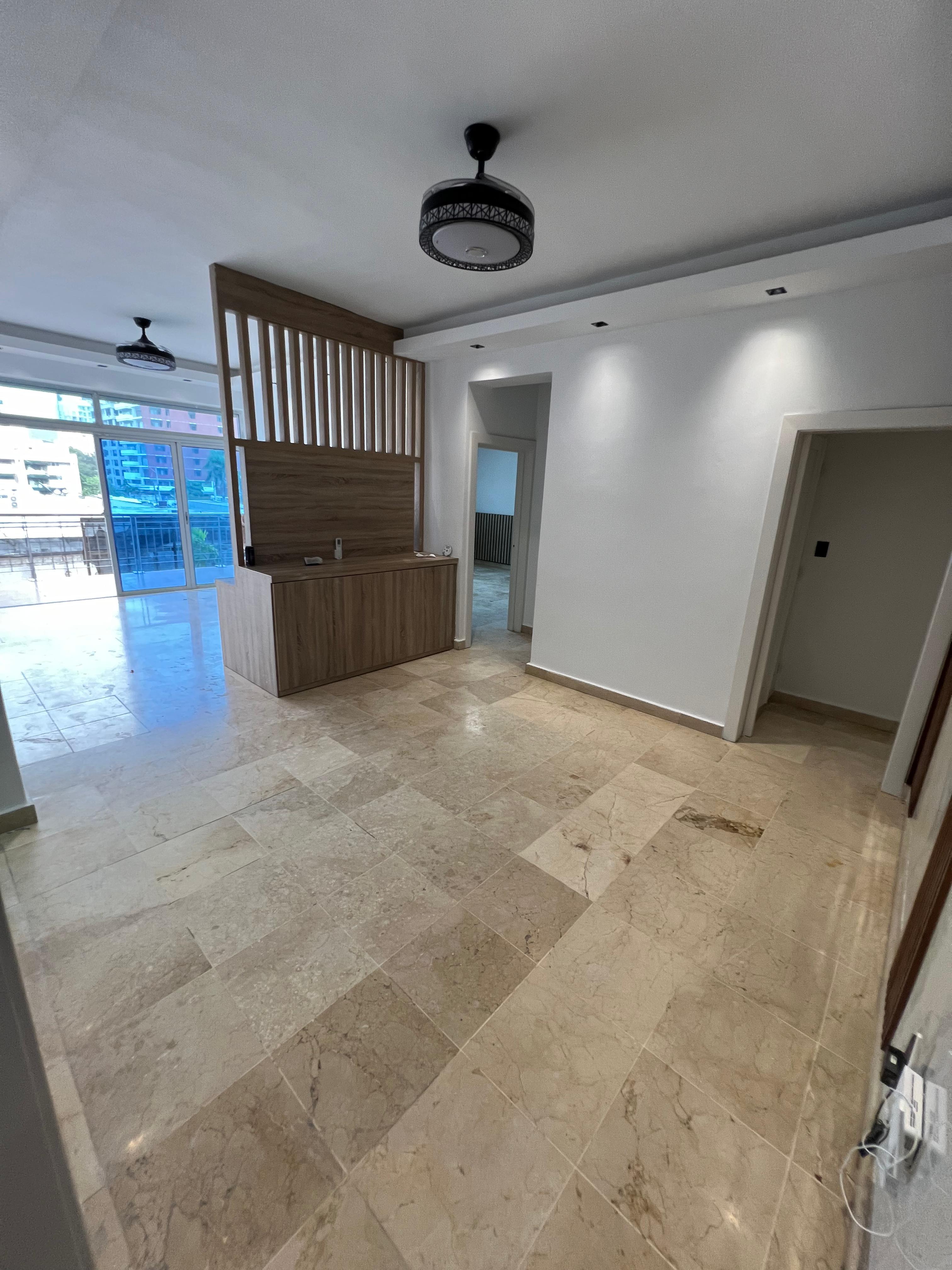 Apartamento en alquiler con Linea Blanca en Piantini Foto 7263881-9.jpg