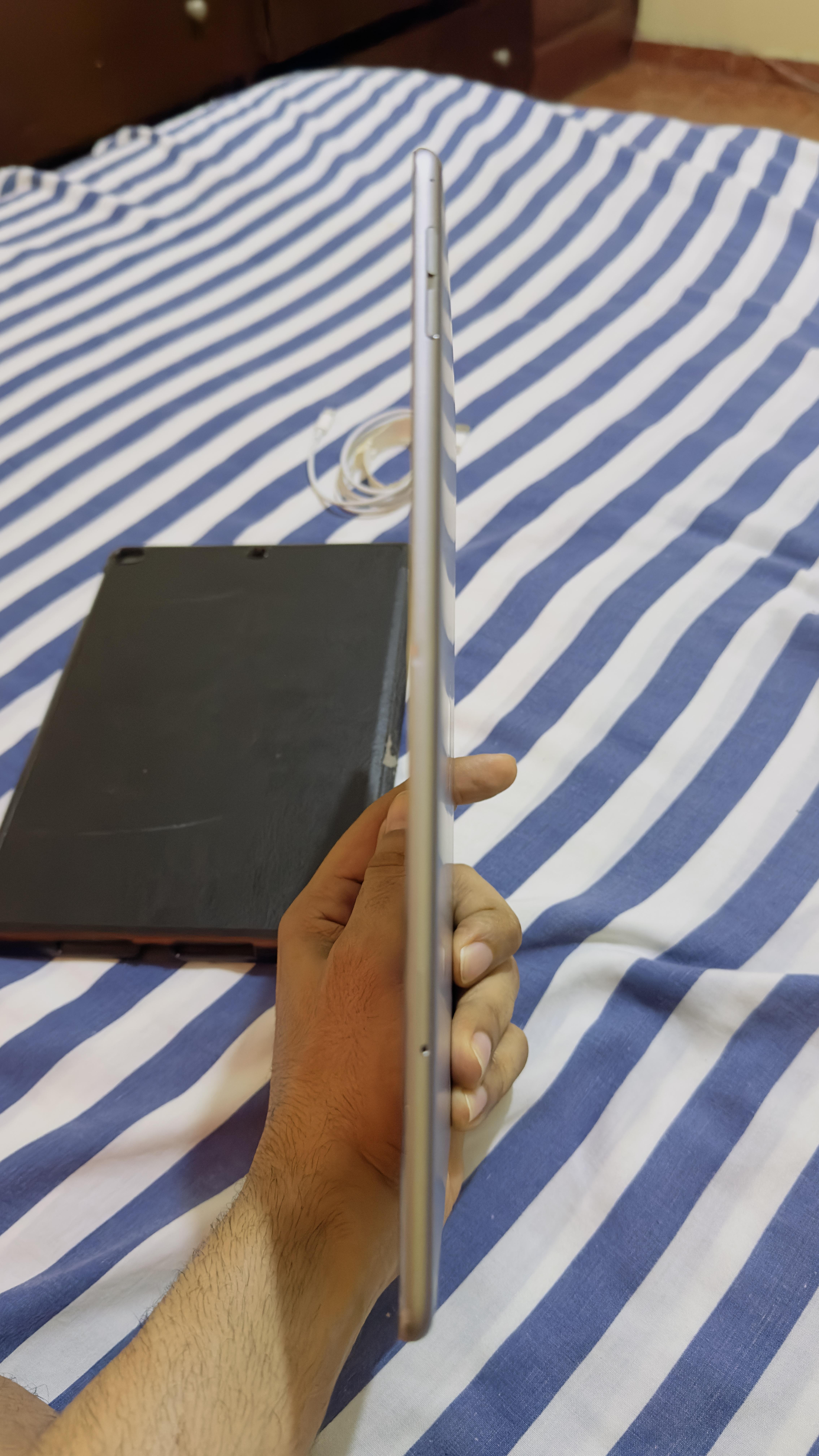 IPAD AIR 2 128GB WIFI LTE CHIP SIM  Foto 7263944-4.jpg