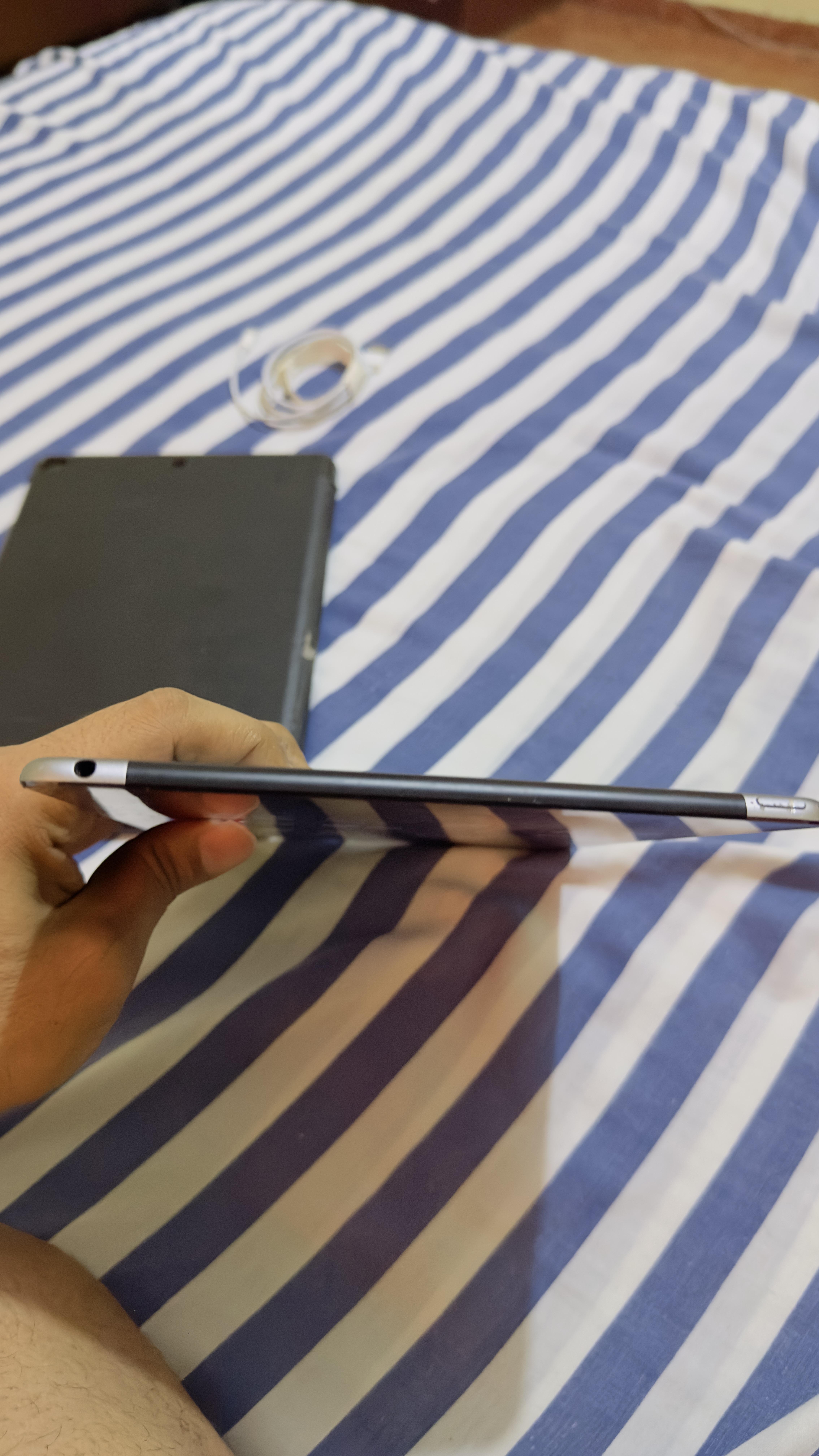 IPAD AIR 2 128GB WIFI LTE CHIP SIM  Foto 7263944-5.jpg