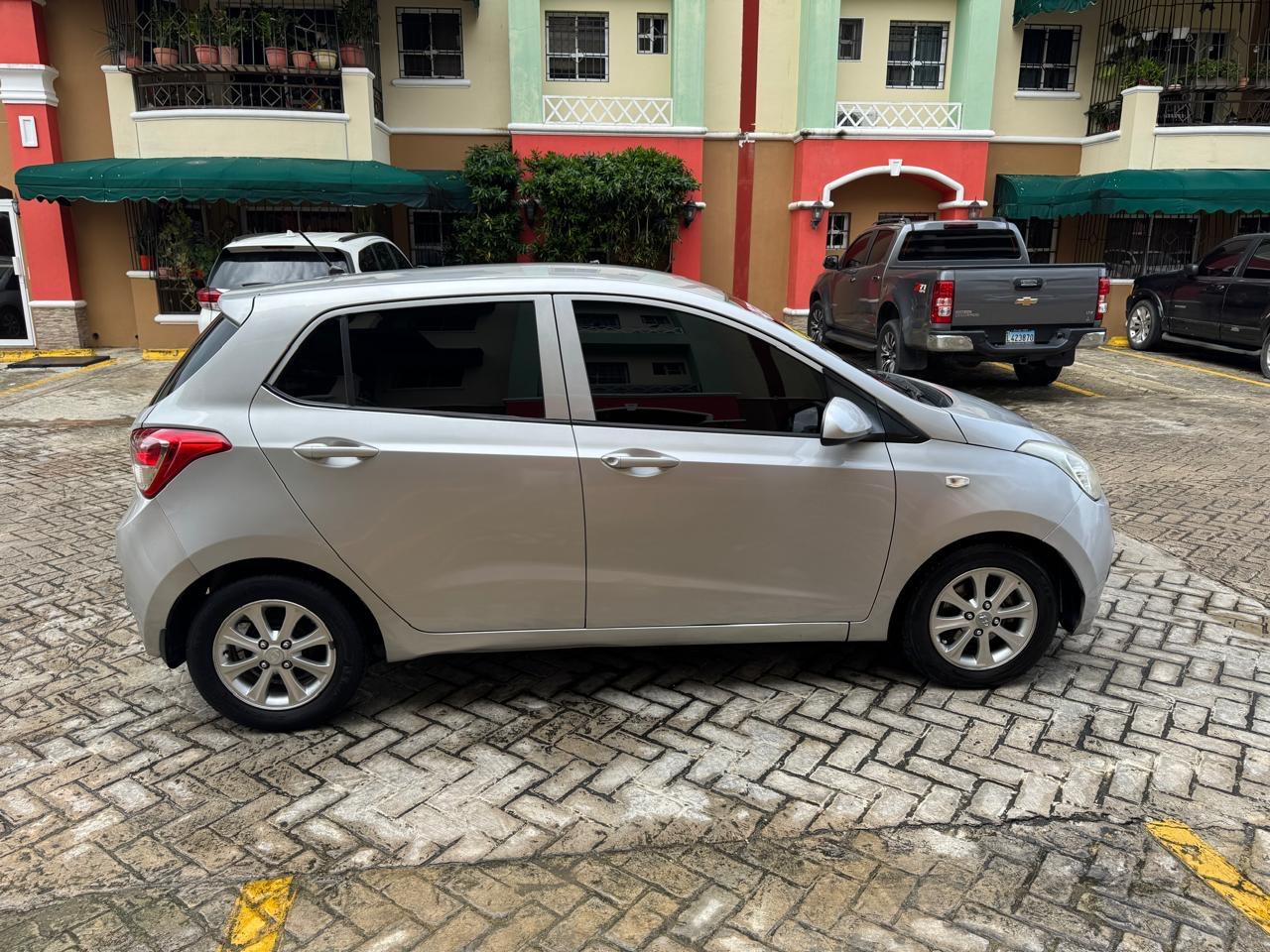 Hyundai I10 año 2016 Foto 7263985-8.jpg